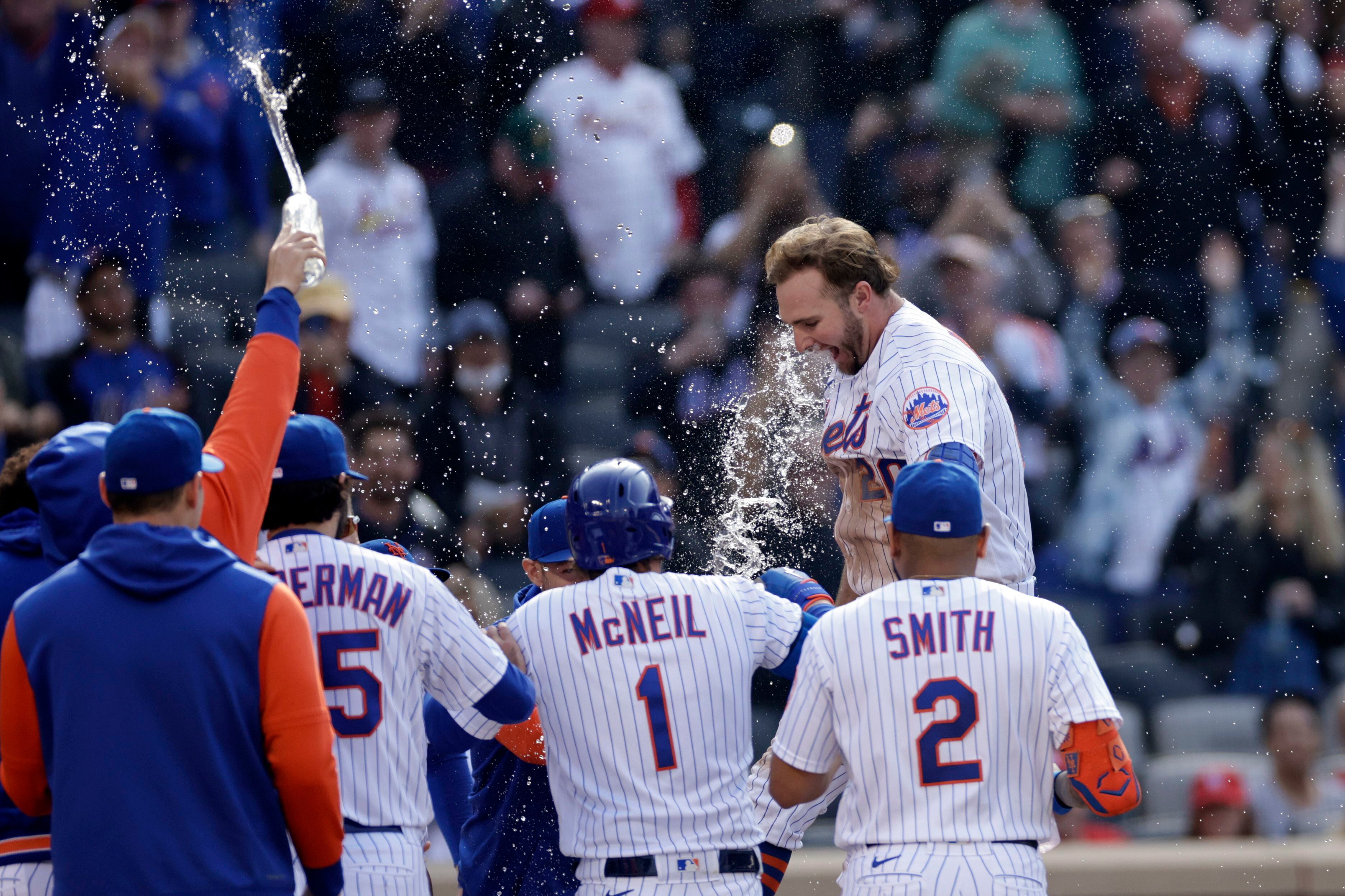 Brandon Nimmo's walk-off HR wins it in 10th 