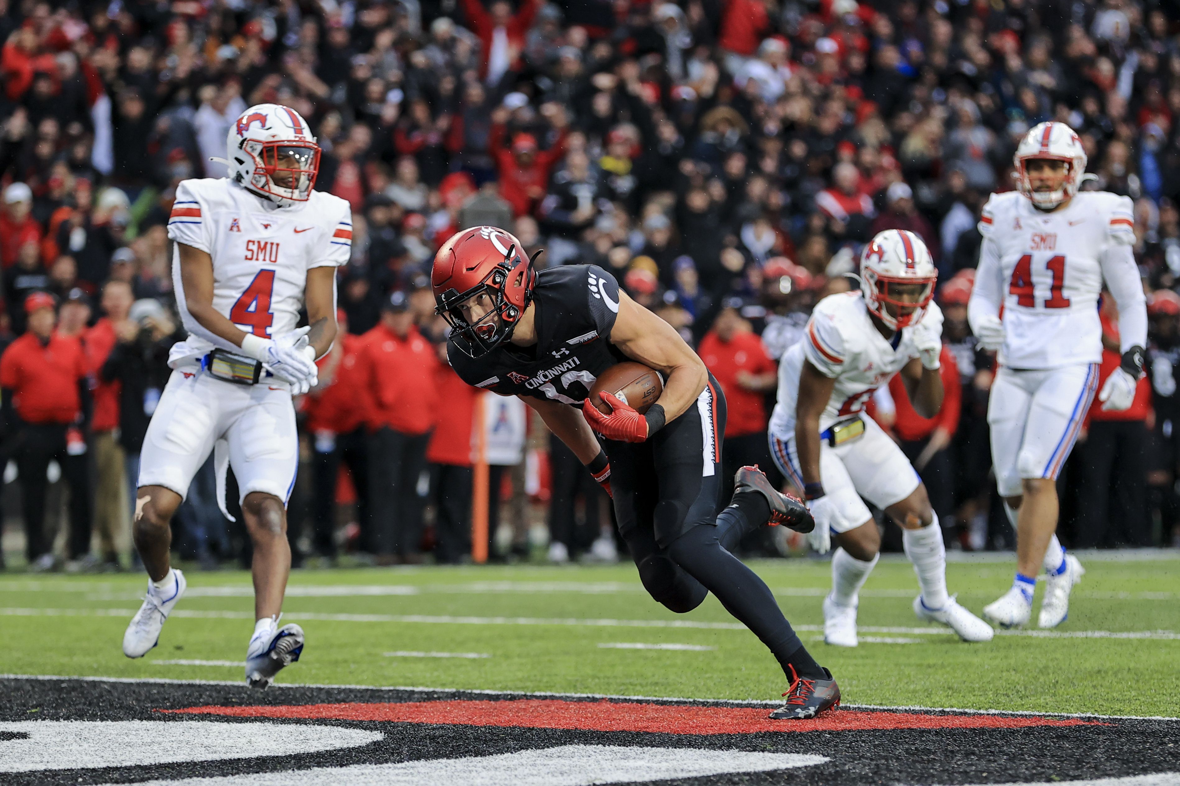 Ridder does everything for No. 3 Cincinnati in rout of SMU