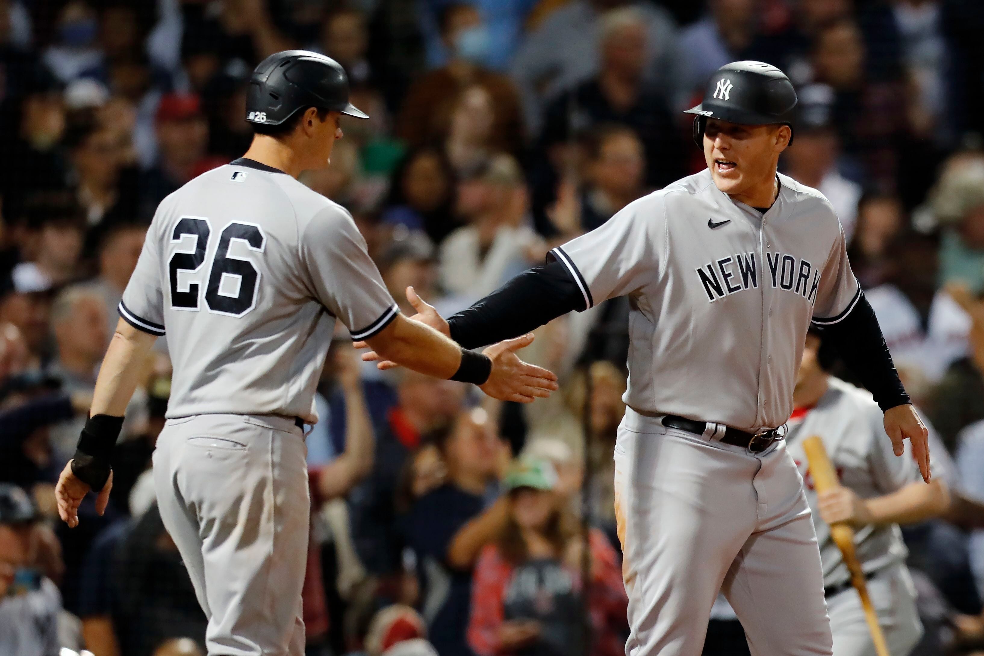 Christian Vazquez placed on disabled list with broken pinkie - Over the  Monster