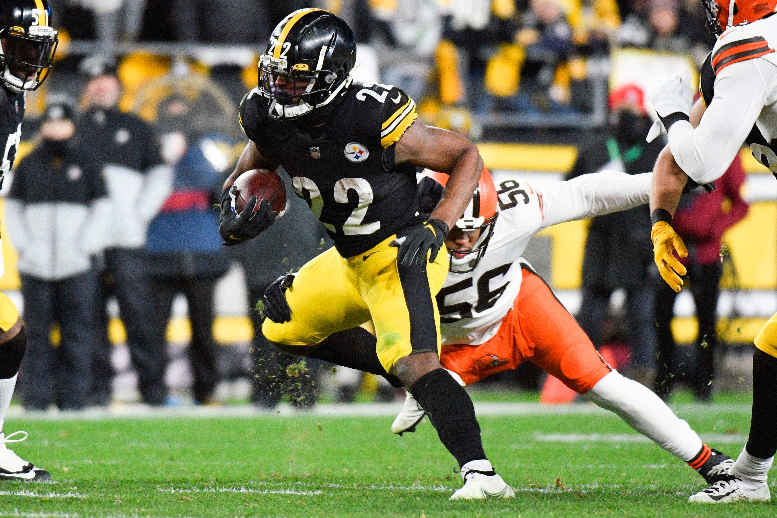 Steelers' Najee Harris Helps Renovate Homeless Shelter Where His Family  Once Lived, News, Scores, Highlights, Stats, and Rumors