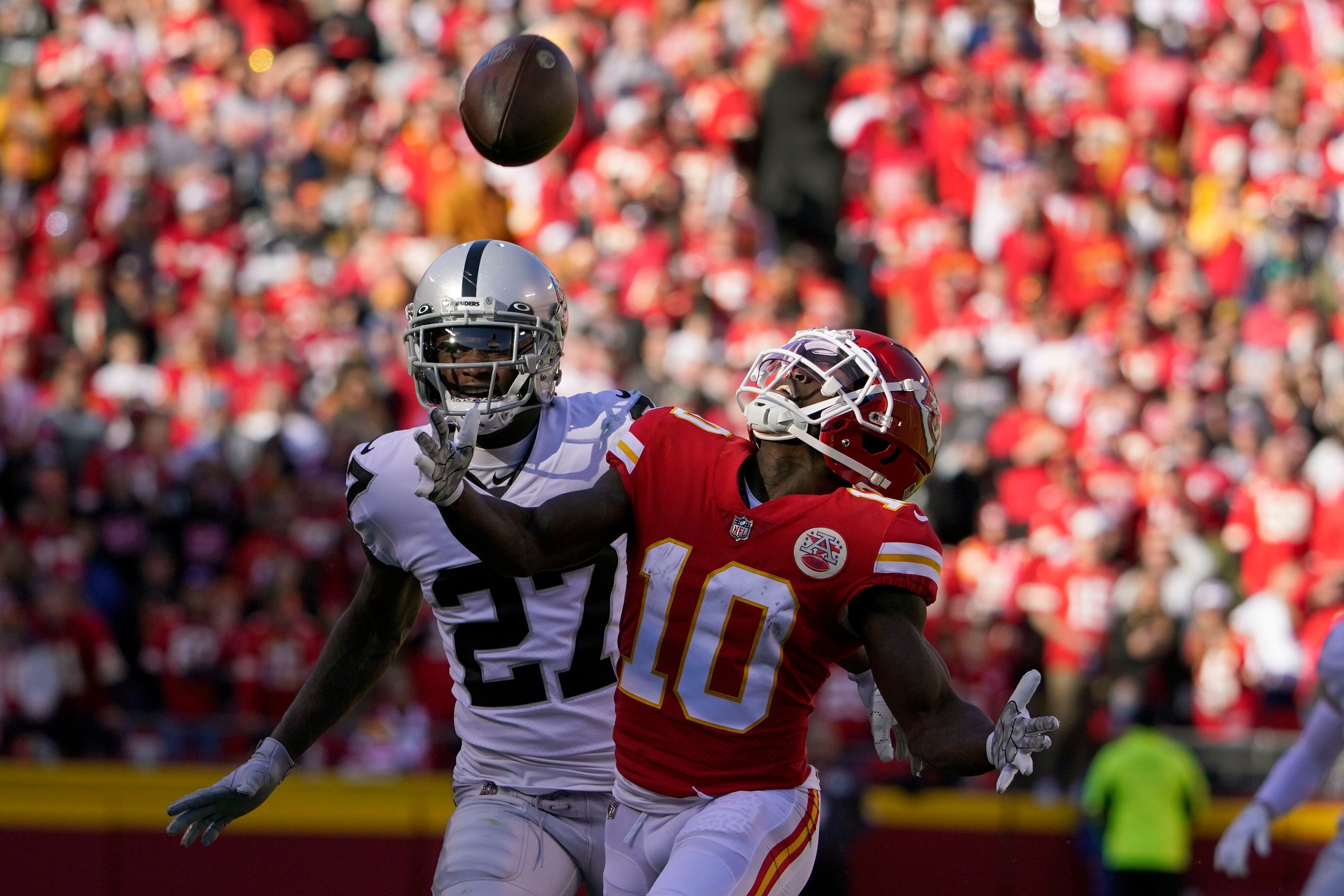 Raiders with 5 turnovers, get crushed by Chiefs 48-9