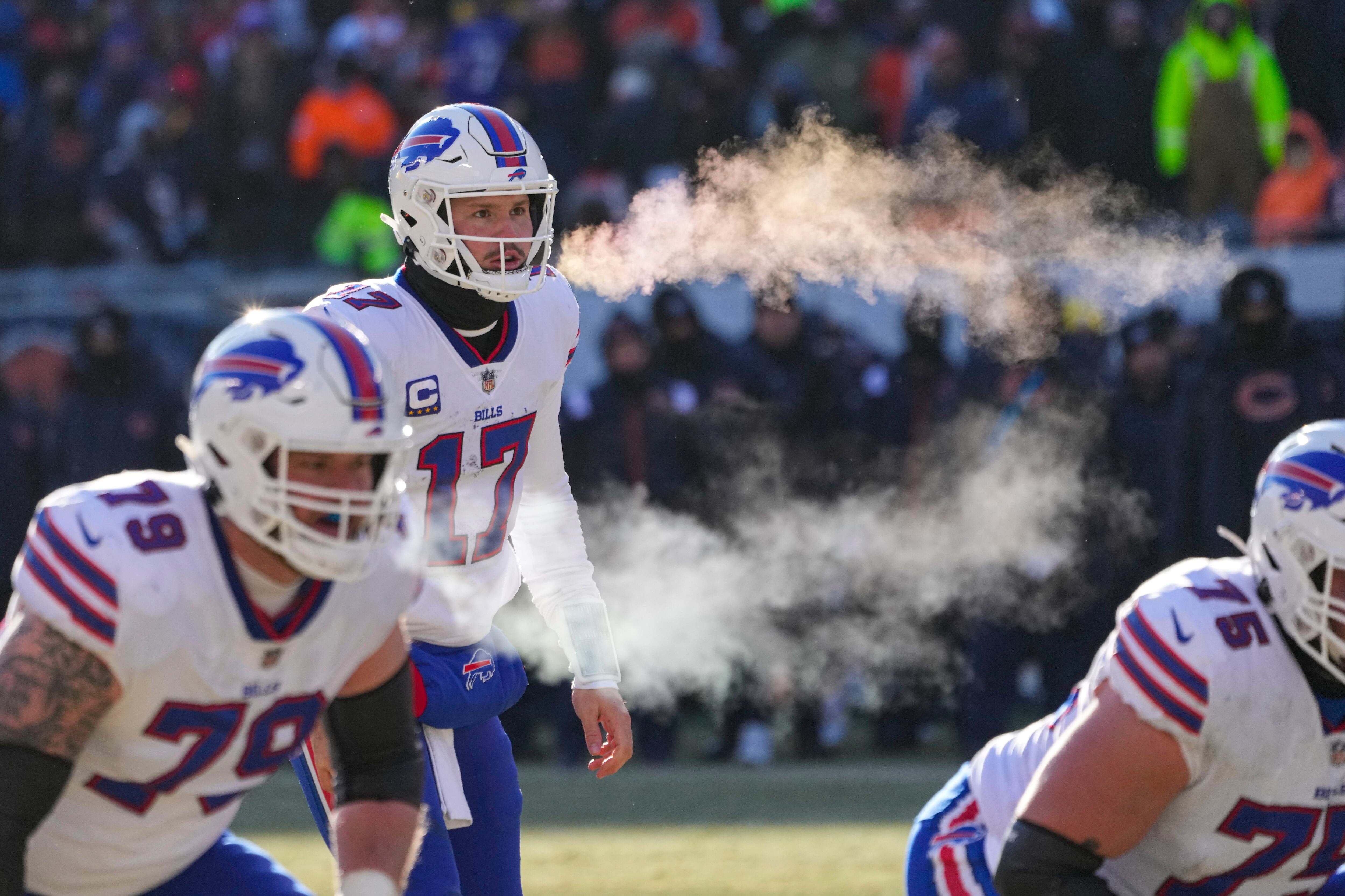 Bills' Josh Allen torches Chiefs for 4 touchdowns in big win