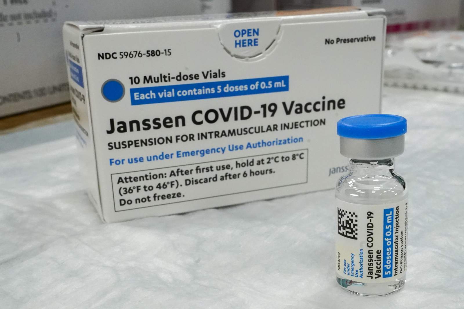 US recommends 'pause' for J&J shots in blow to vaccine drive