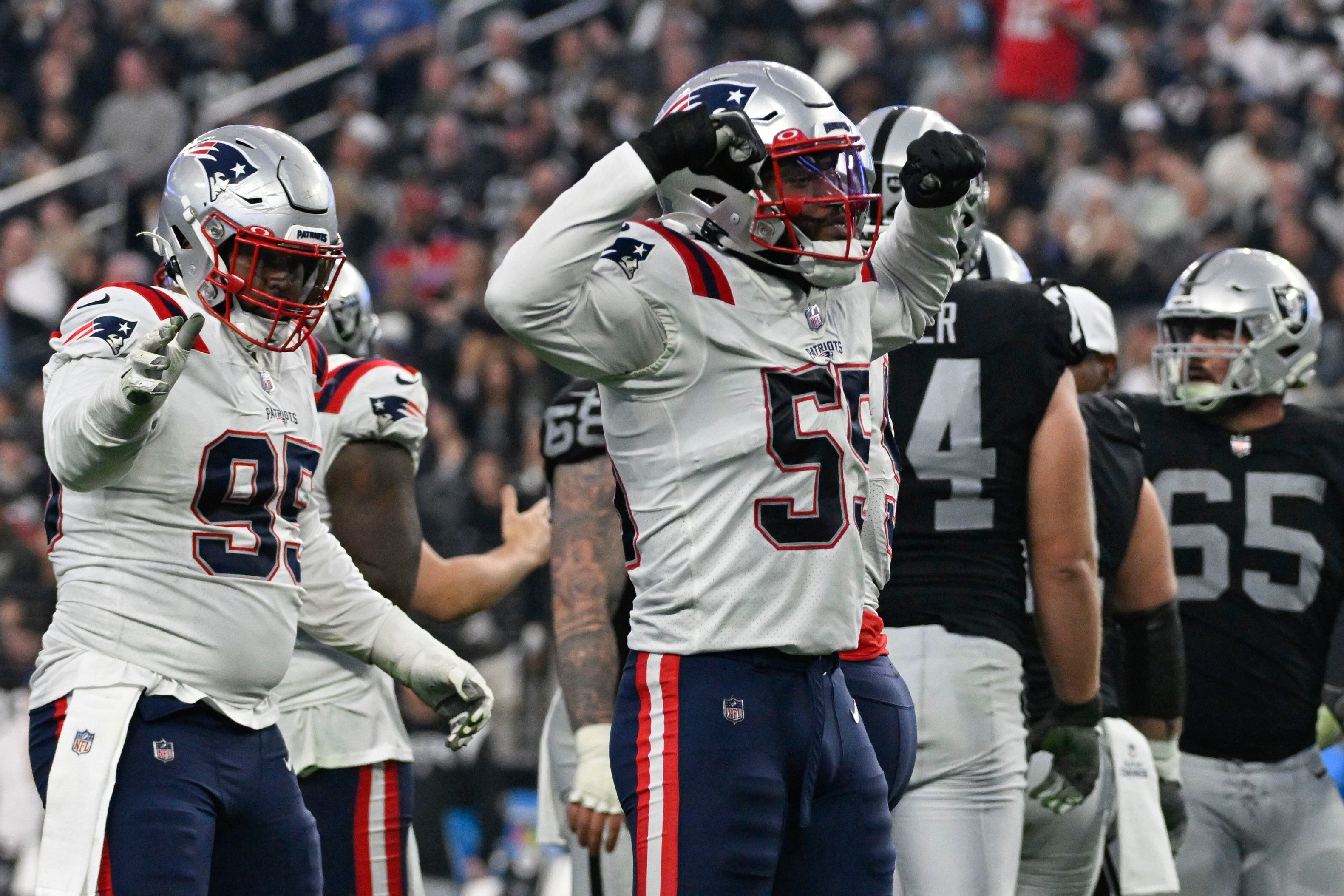 Las Vegas Raiders stun New England Patriots on bizarre final play