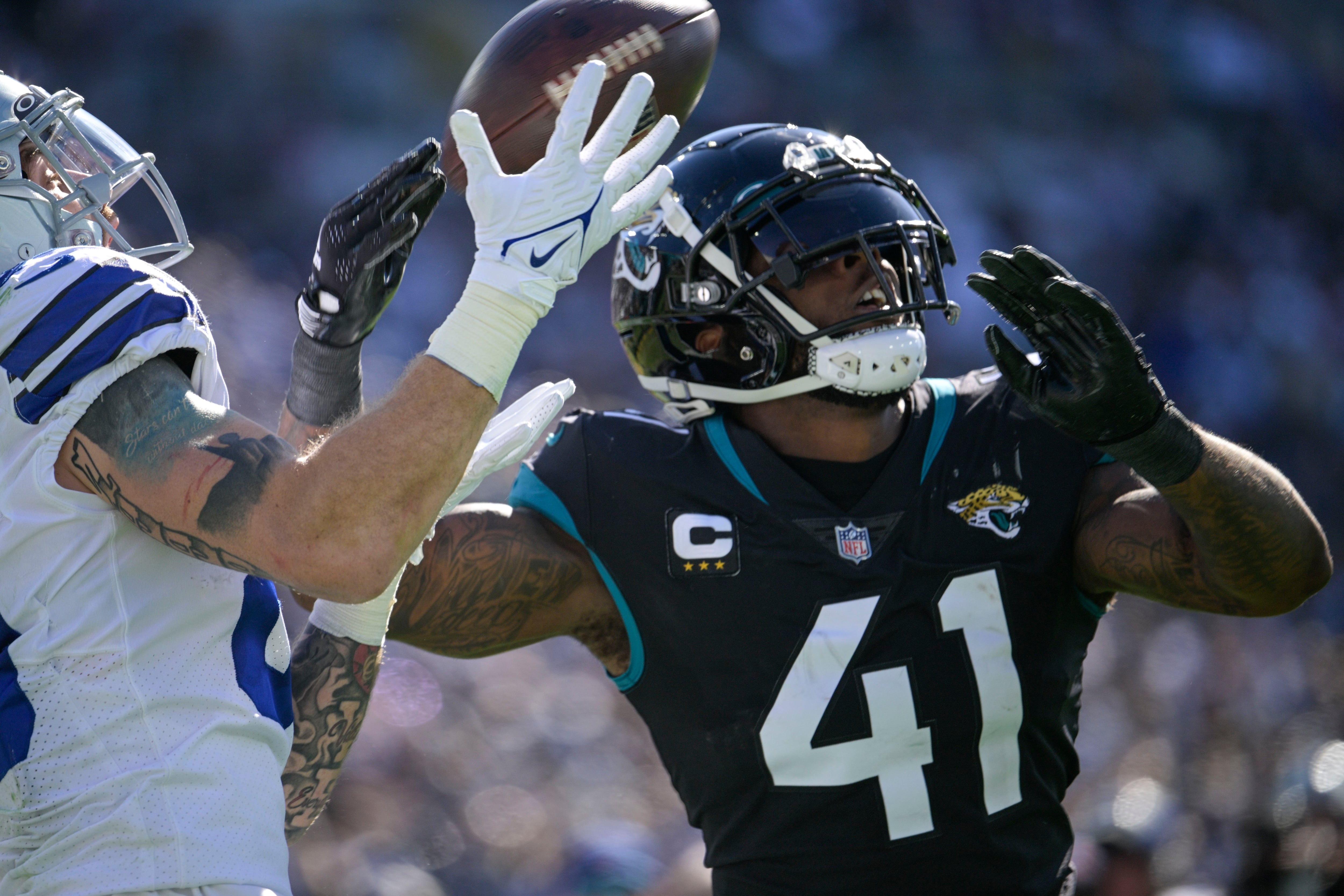 Jaguars STUN COWBOYS IN OVERTIME with Pick Six