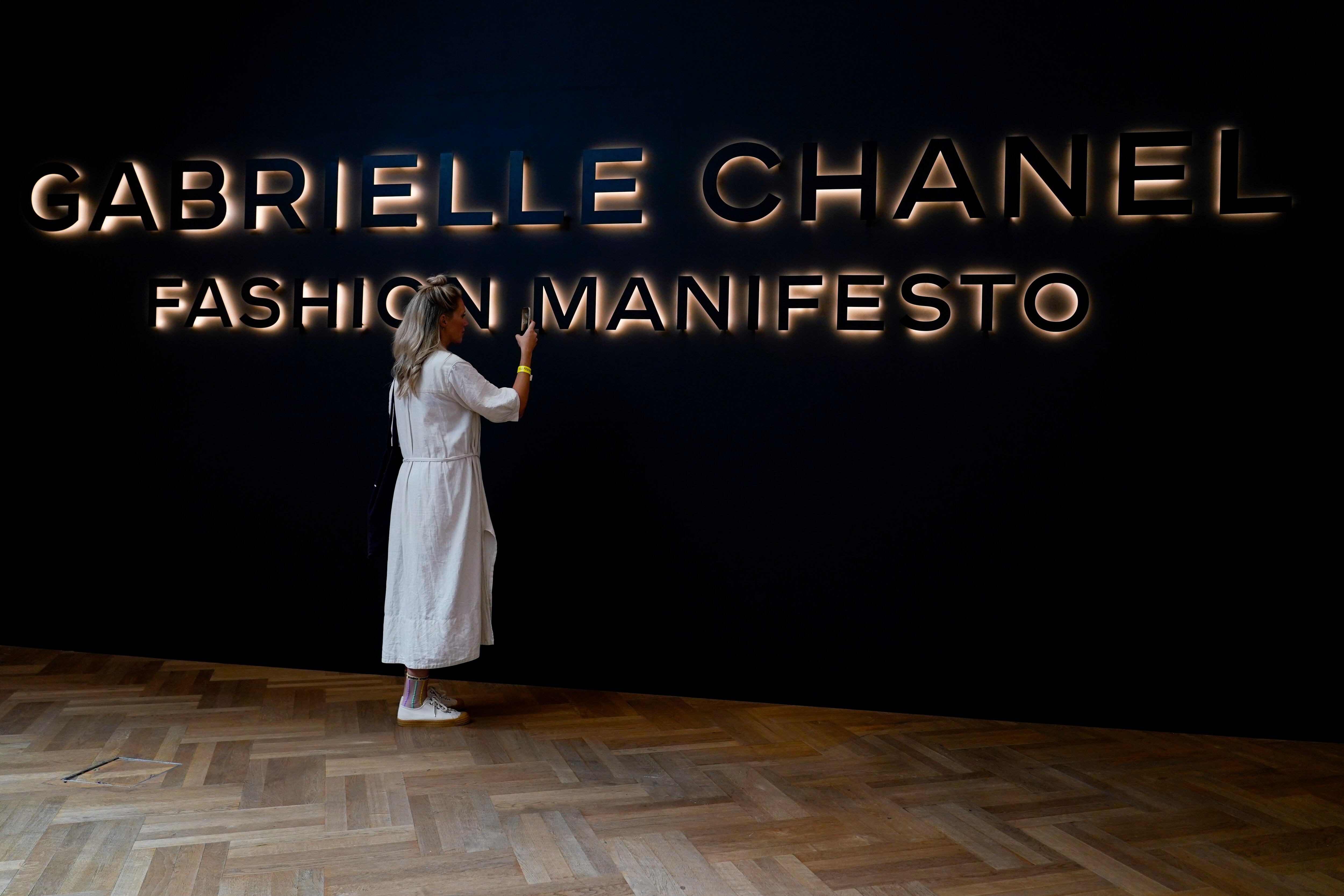 The Gabrielle Chanel. Fashion Manifesto exhibition at the V&A, London -  ZOE Magazine