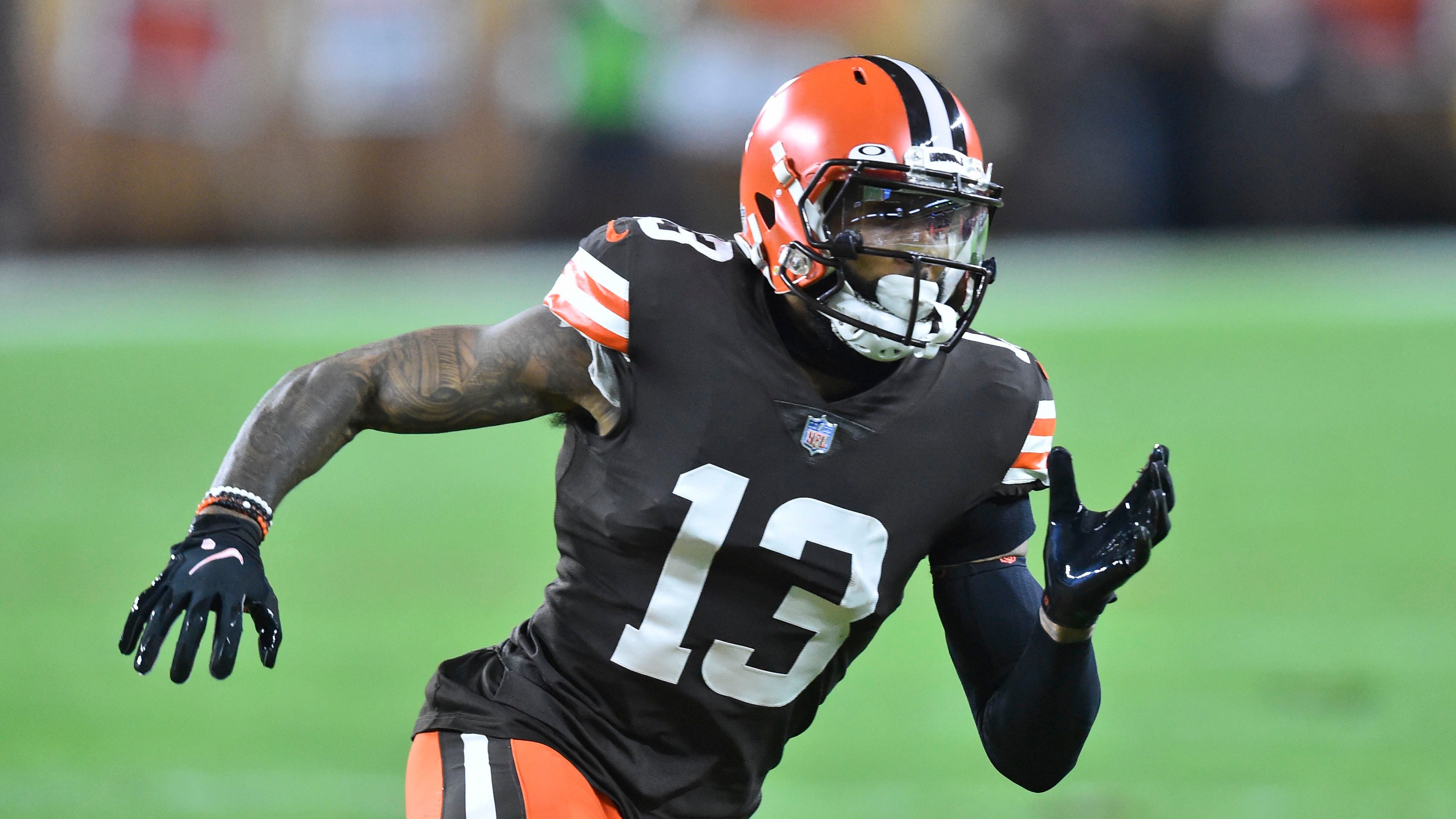 Odell Beckham Jr. wears Jarvis Landry t-shirt in pregame warmups