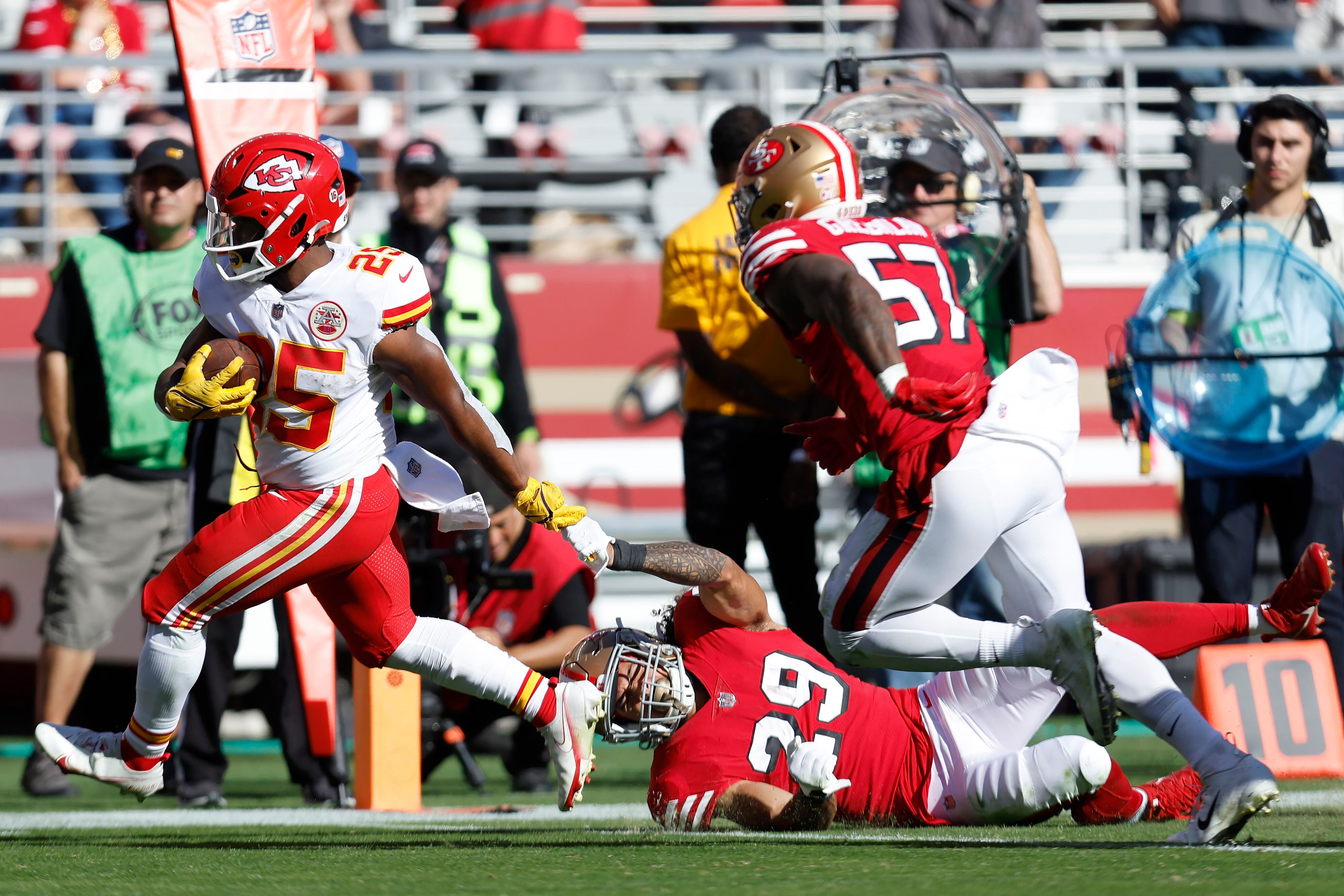 Patrick Mahomes' 3 TDs lead Chiefs past 49ers 44-23 - The San