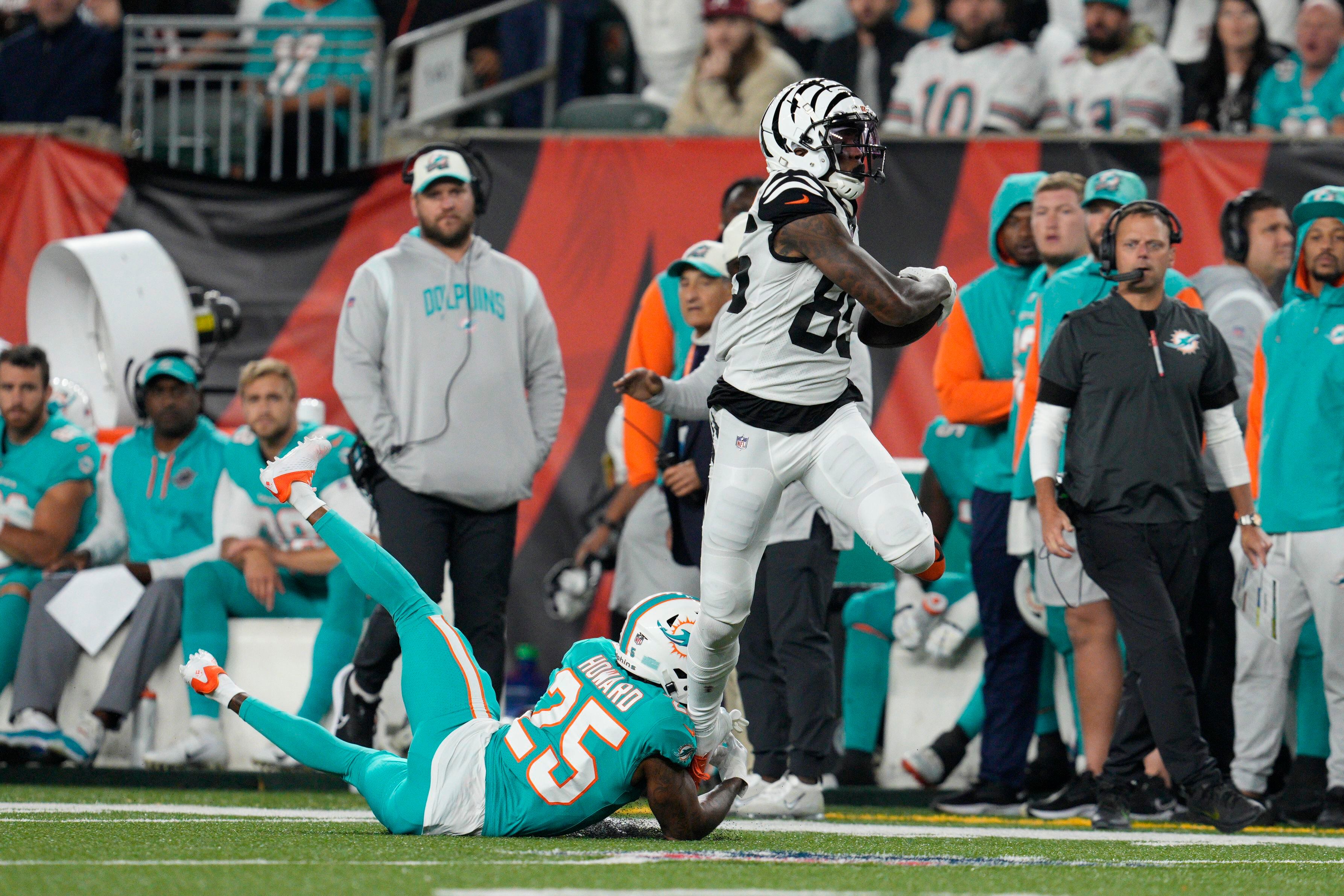 Vonn Bell's second interception helps seal Bengals' win against Miami