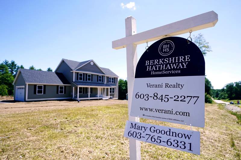 Existing home sales rose in July; median price hits new high
