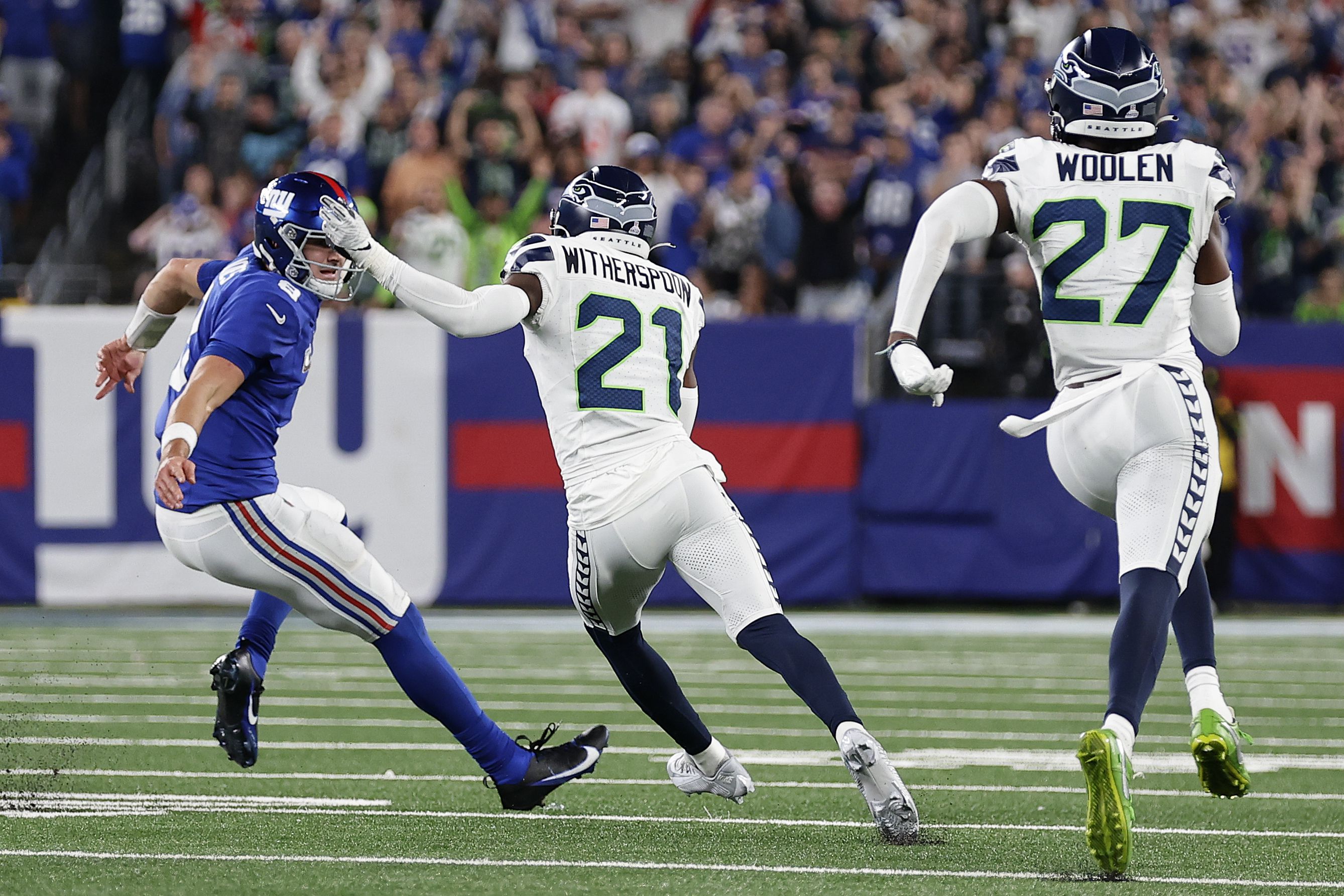 Seattle Seahawks stomp all over the New York Giants on Monday Night Football