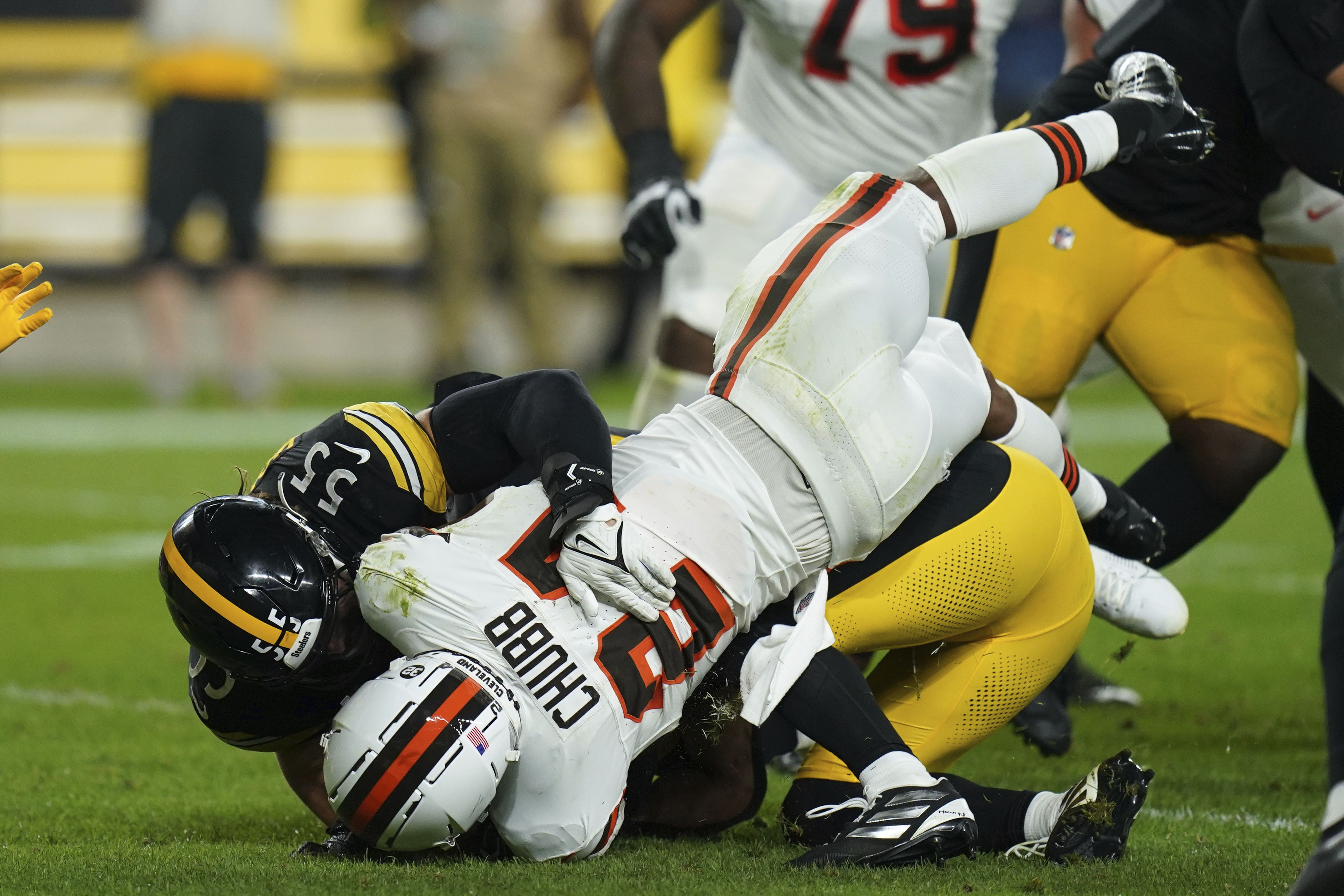 Cleveland Browns fumble way to defeat as Nick Chubb suffers knee