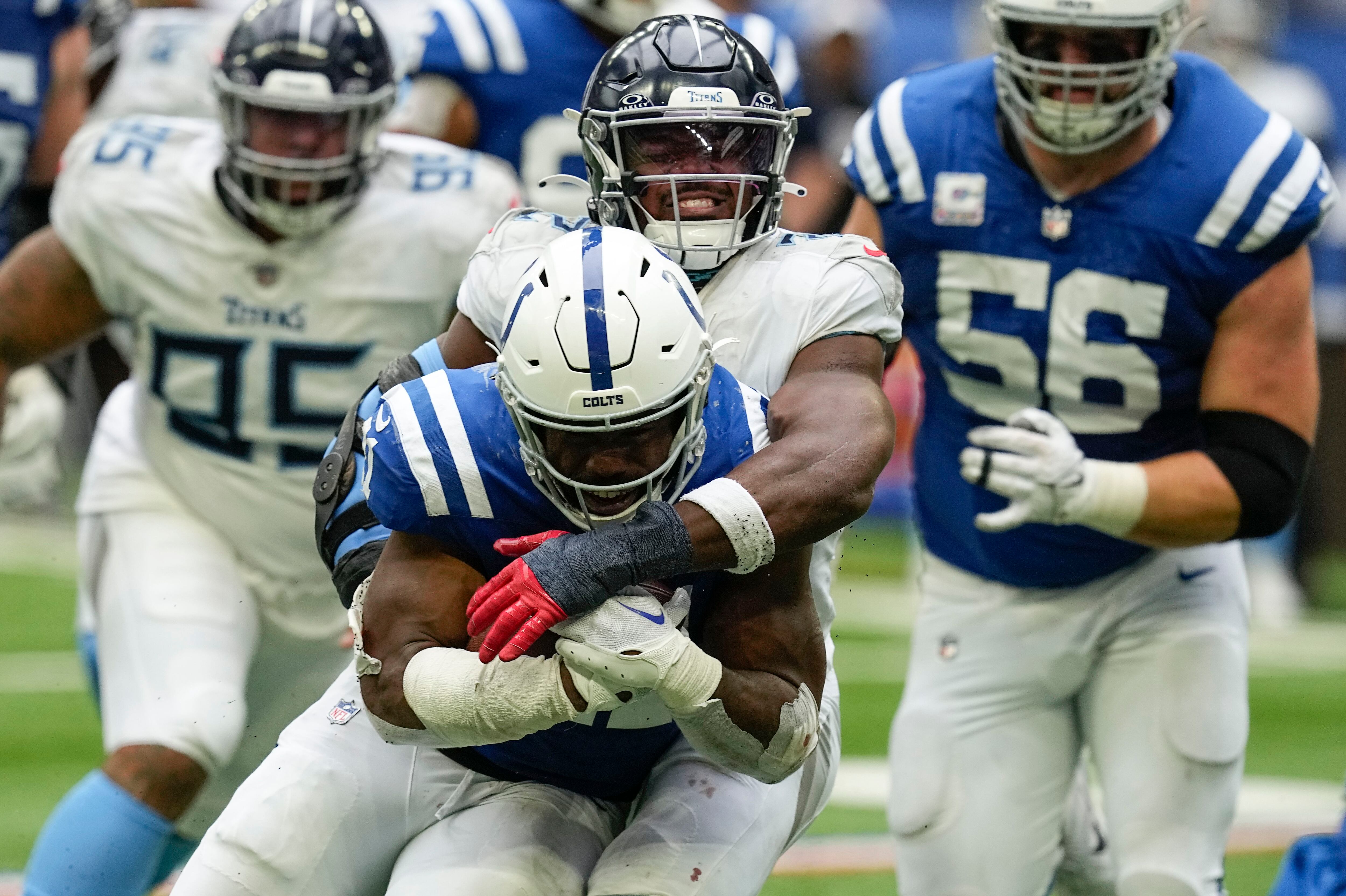 Indianapolis, Indiana, USA. 02nd Oct, 2022. Tennessee Titans running back  Derrick Henry (22) during NFL football game action between the Tennessee  Titans and the Indianapolis Colts at Lucas Oil Stadium in Indianapolis