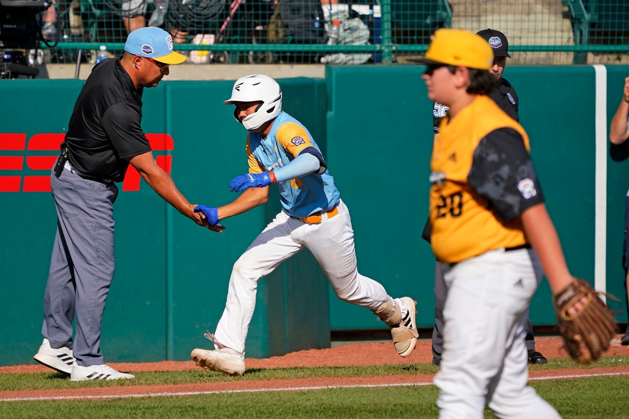 Hawaii beats Curacao to win Little League World Series title