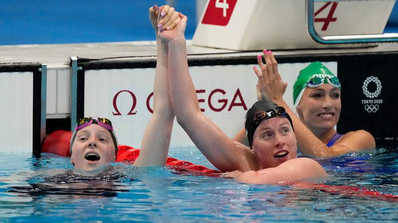 USA’s Lydia Jacoby wins surprise gold in 100m breaststroke, Lilly King takes bronze