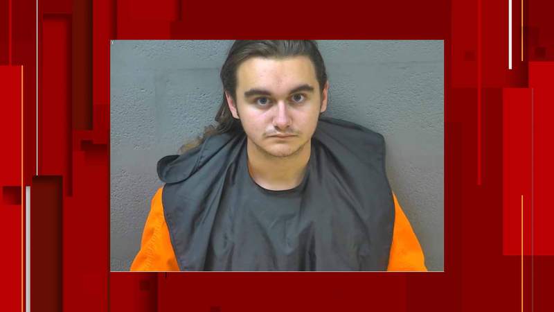 19-year-old arrested, charged in connection to series of fires set in Lynchburg in June