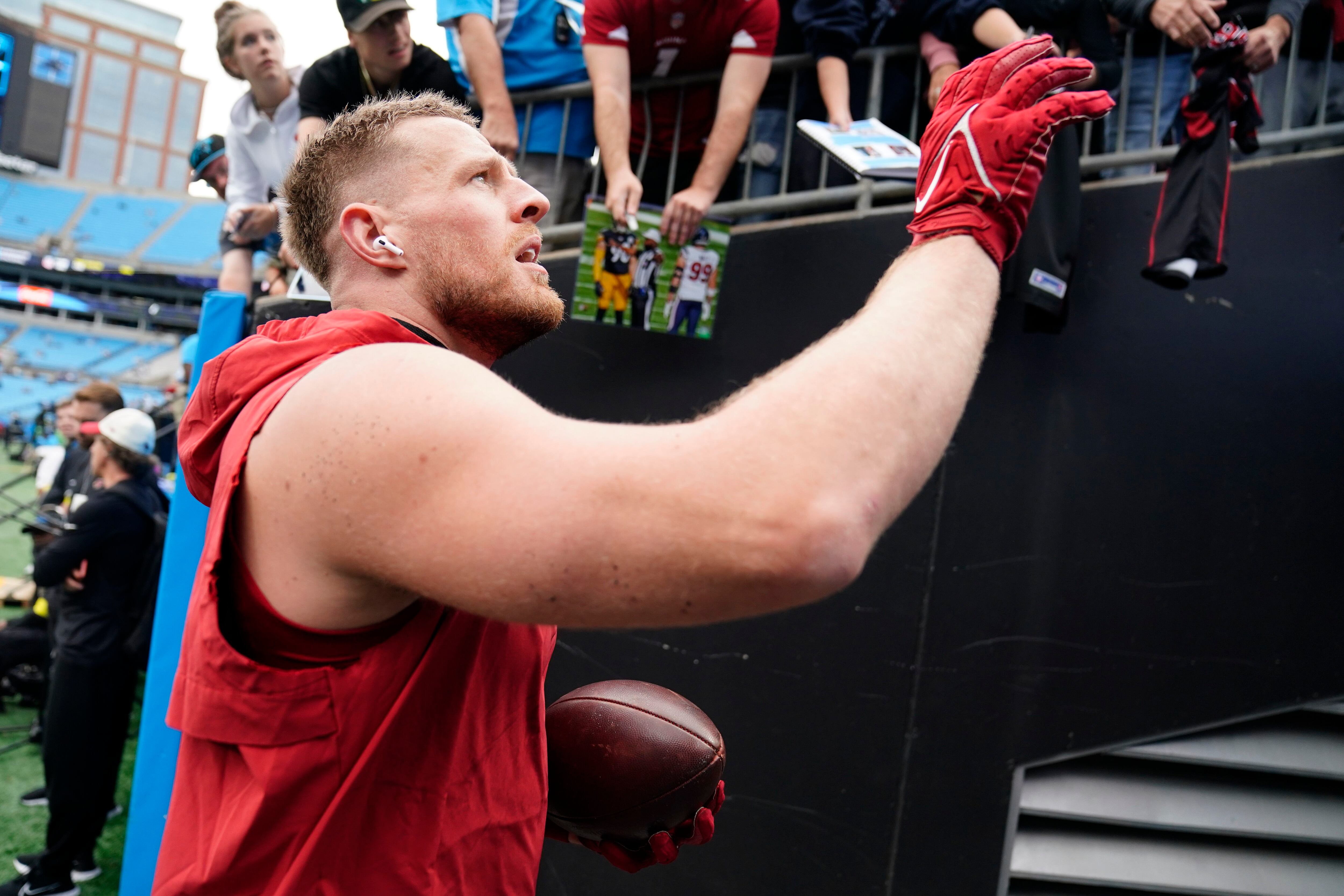 Cardinals' J.J. Watt self-reports irregular heart beat, plays in Sunday's  win