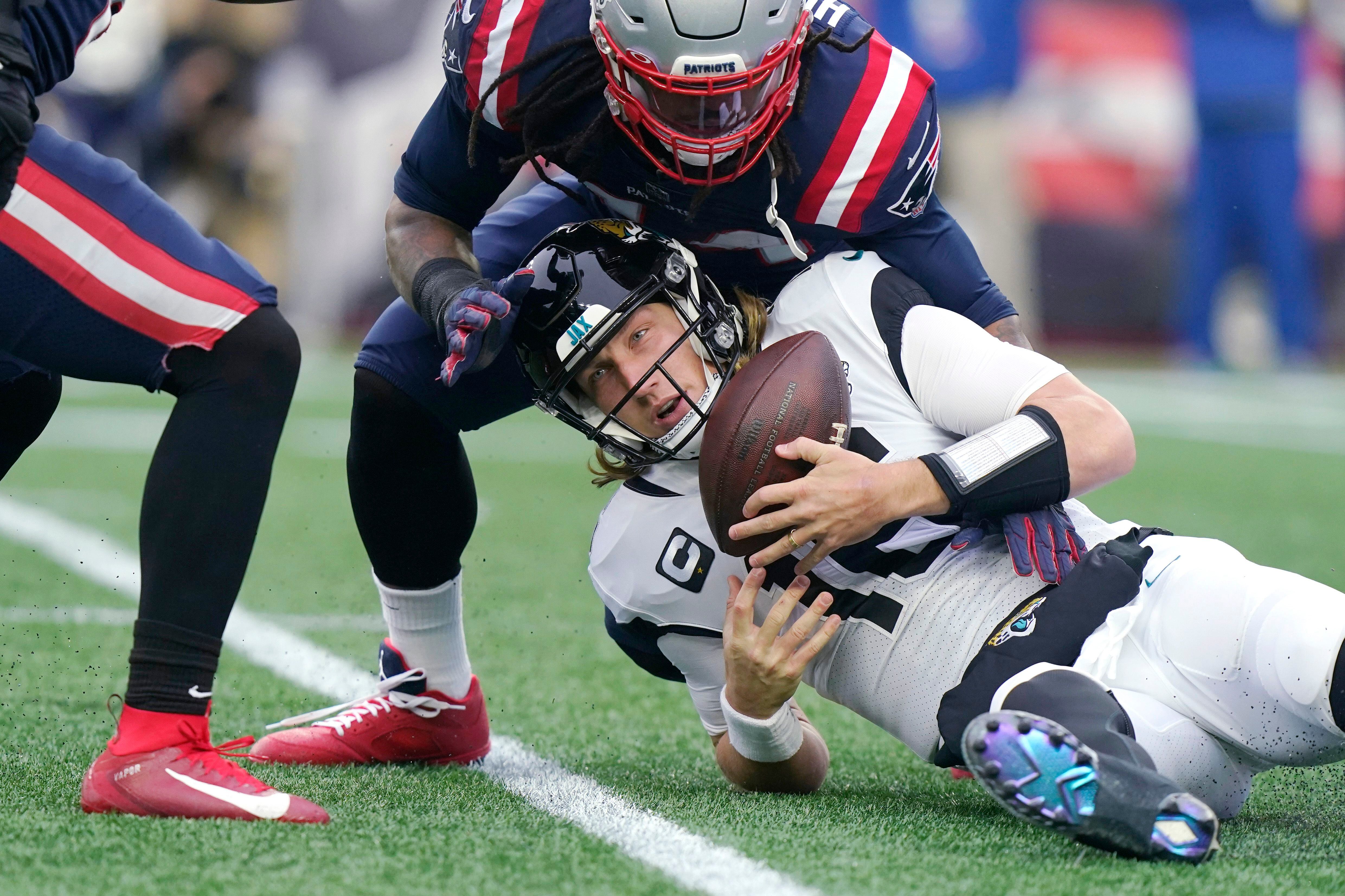 Dugger, Hightower active for Pats' playoff game versus Bills