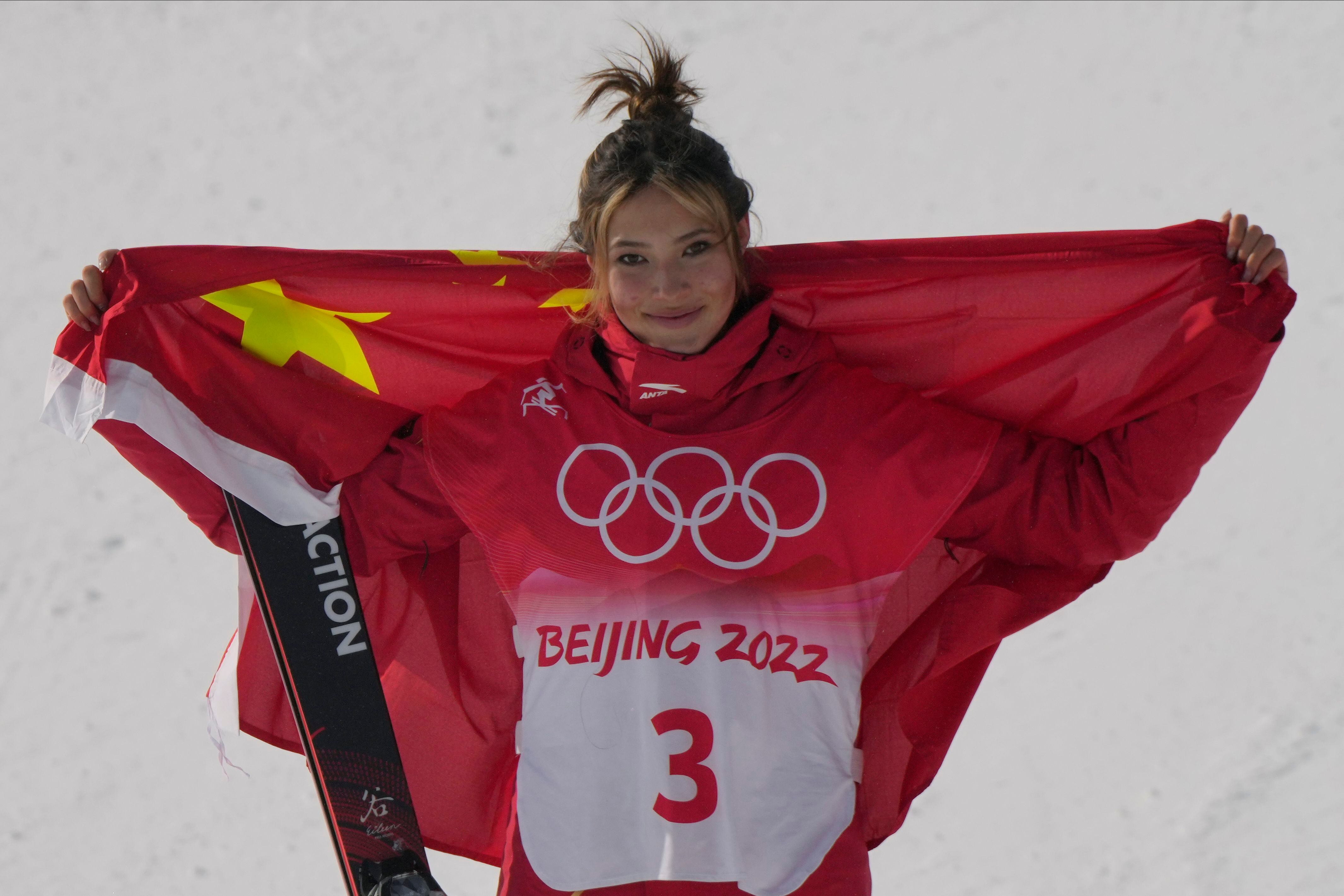 Eileen Gu wins gold in halfpipe, her third medal of the Beijing Olympics -  The Washington Post