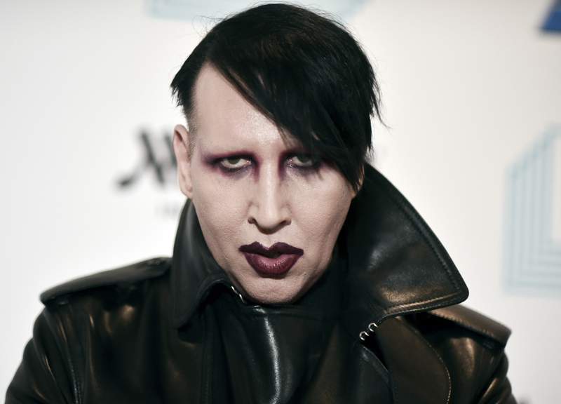 Marilyn Manson surrenders on New Hampshire assault warrant