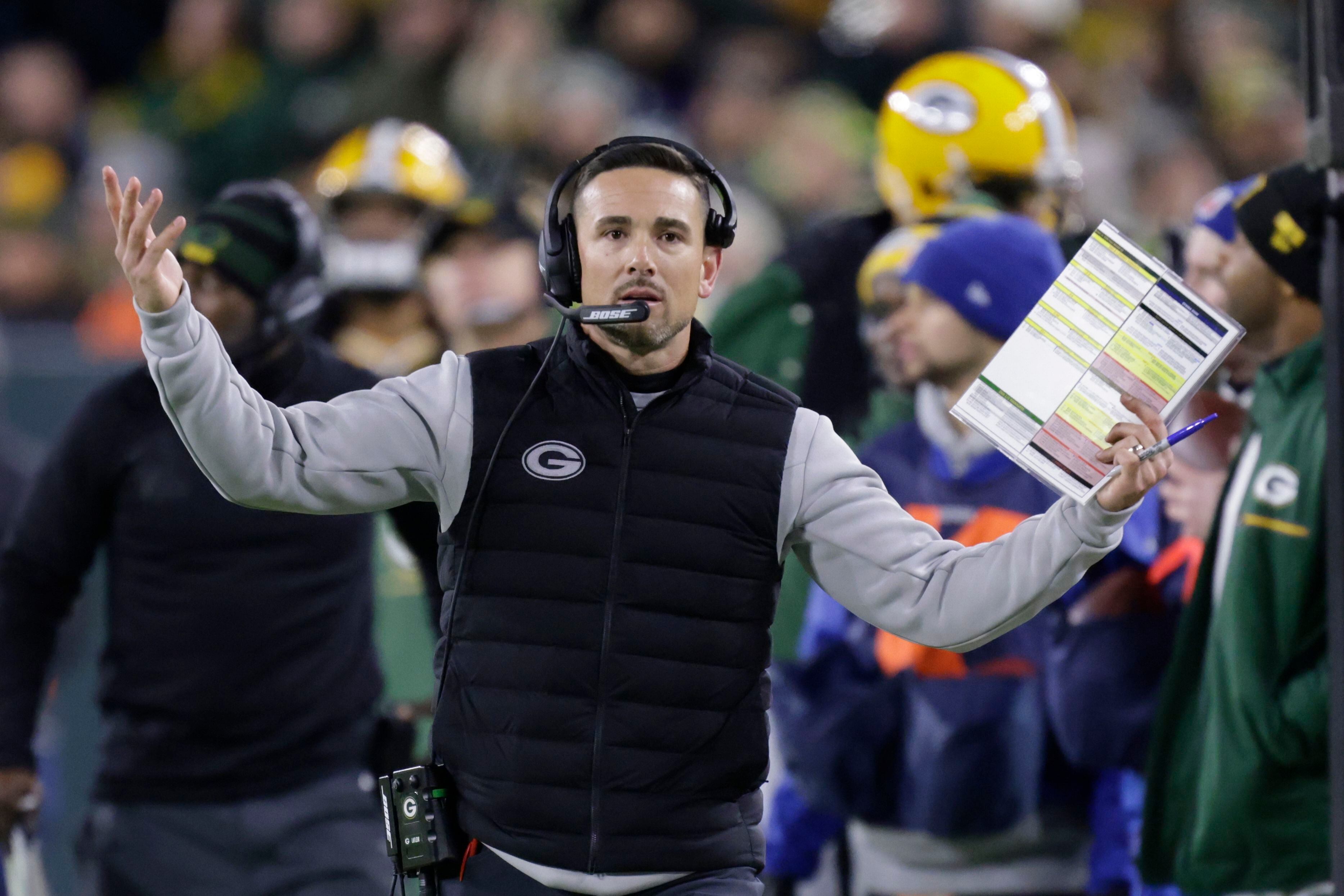 Packers win wild game over Bears, 45-30