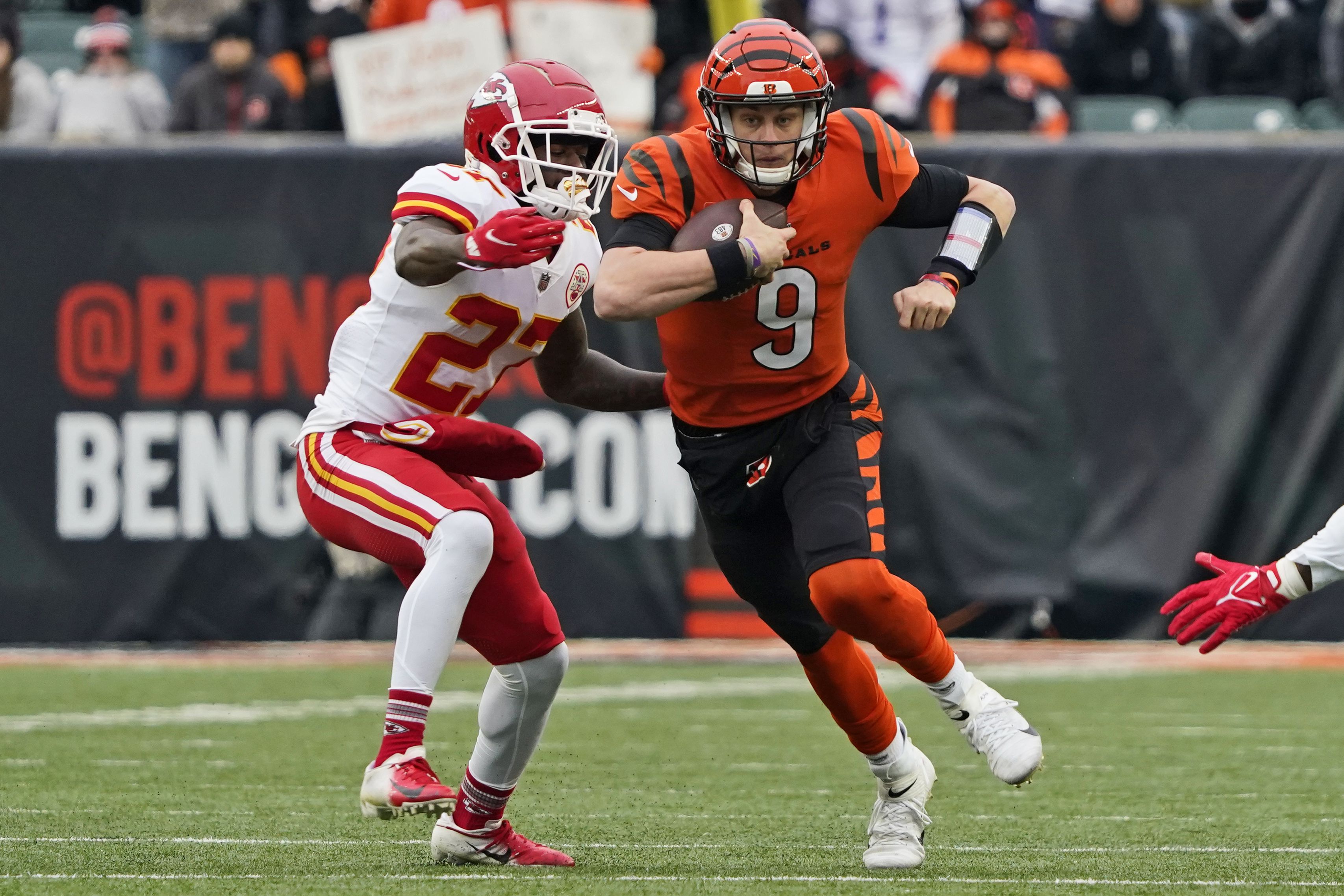 Bengals rally past Chiefs 34-31, clinch AFC North title