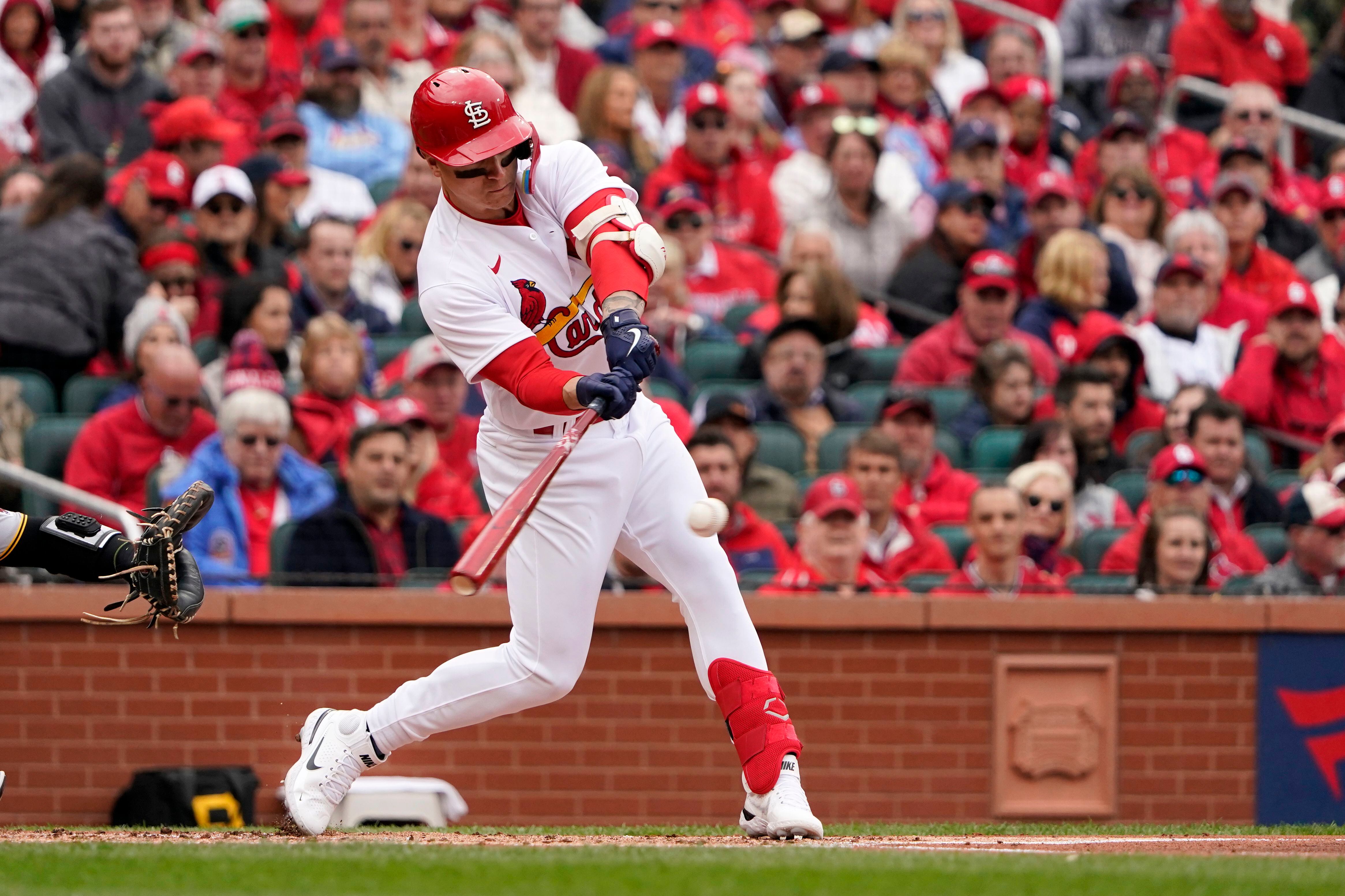 Pujols inches closer to 700, Arenado lifts Cards over Bucs