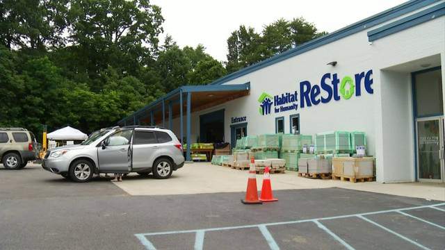Roanoke store benefits Habitat for Humanity