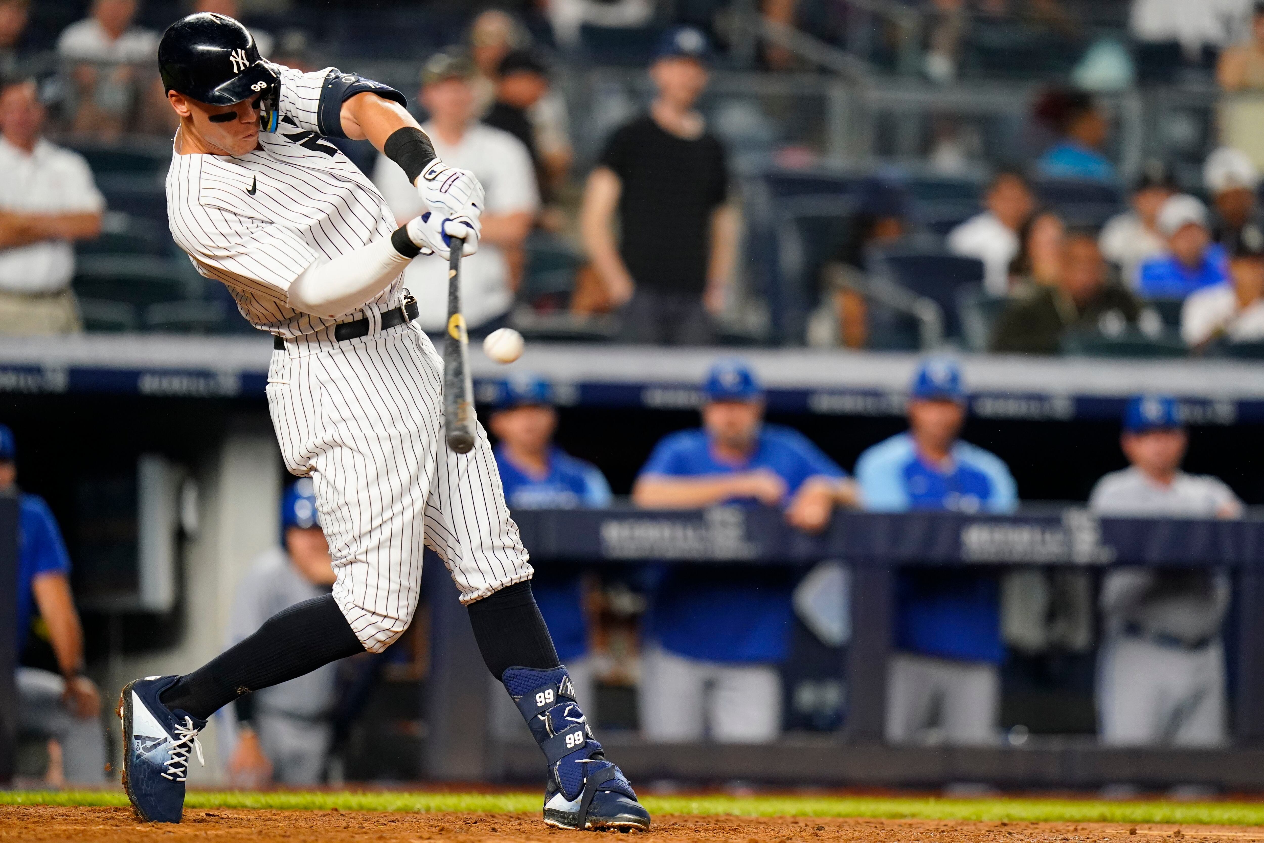 Gleyber Torres, Anthony Rizzo homer to back Nestor Cortes as