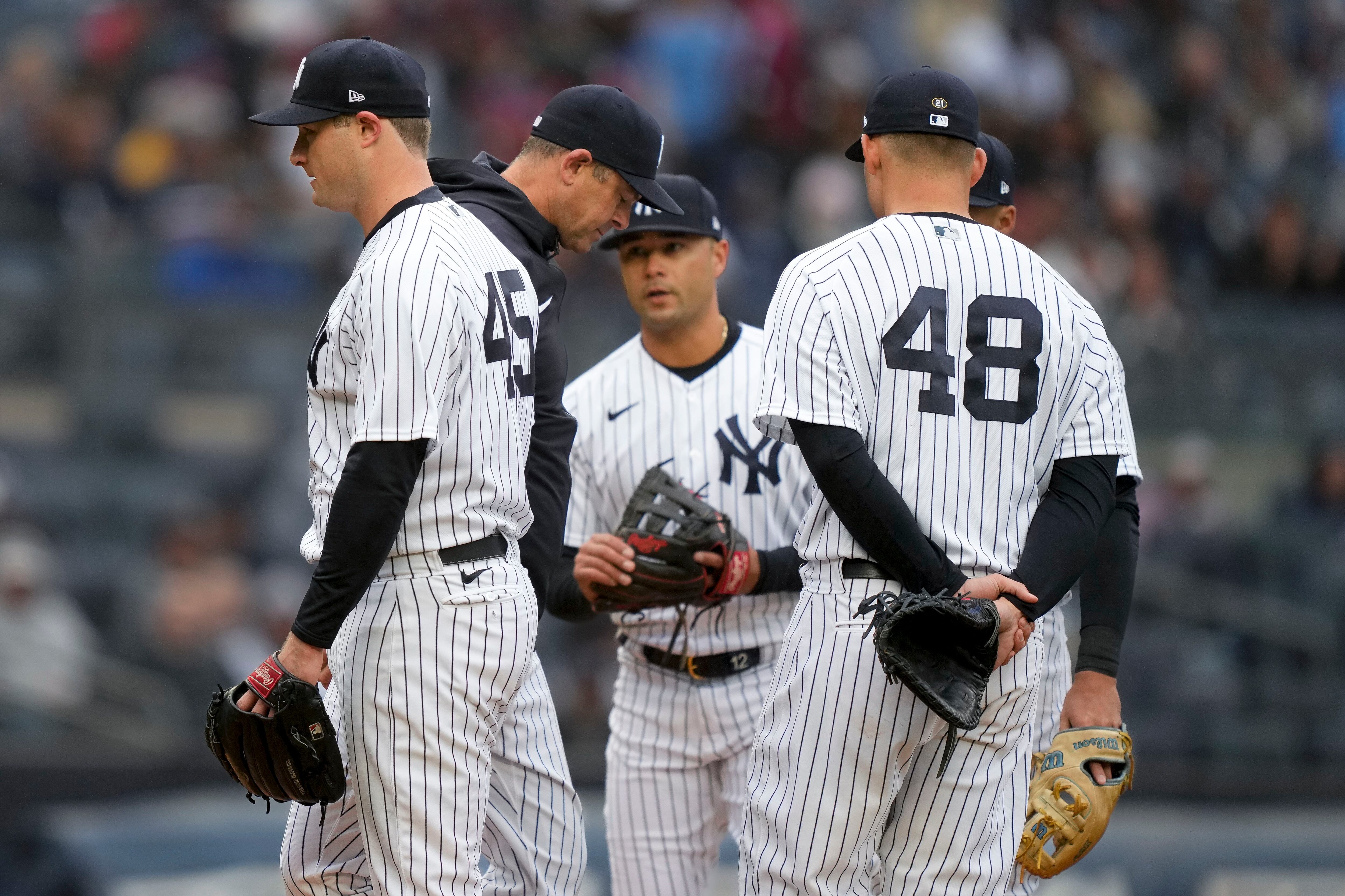 Jacob deGrom strikes out 12 Yankees in win