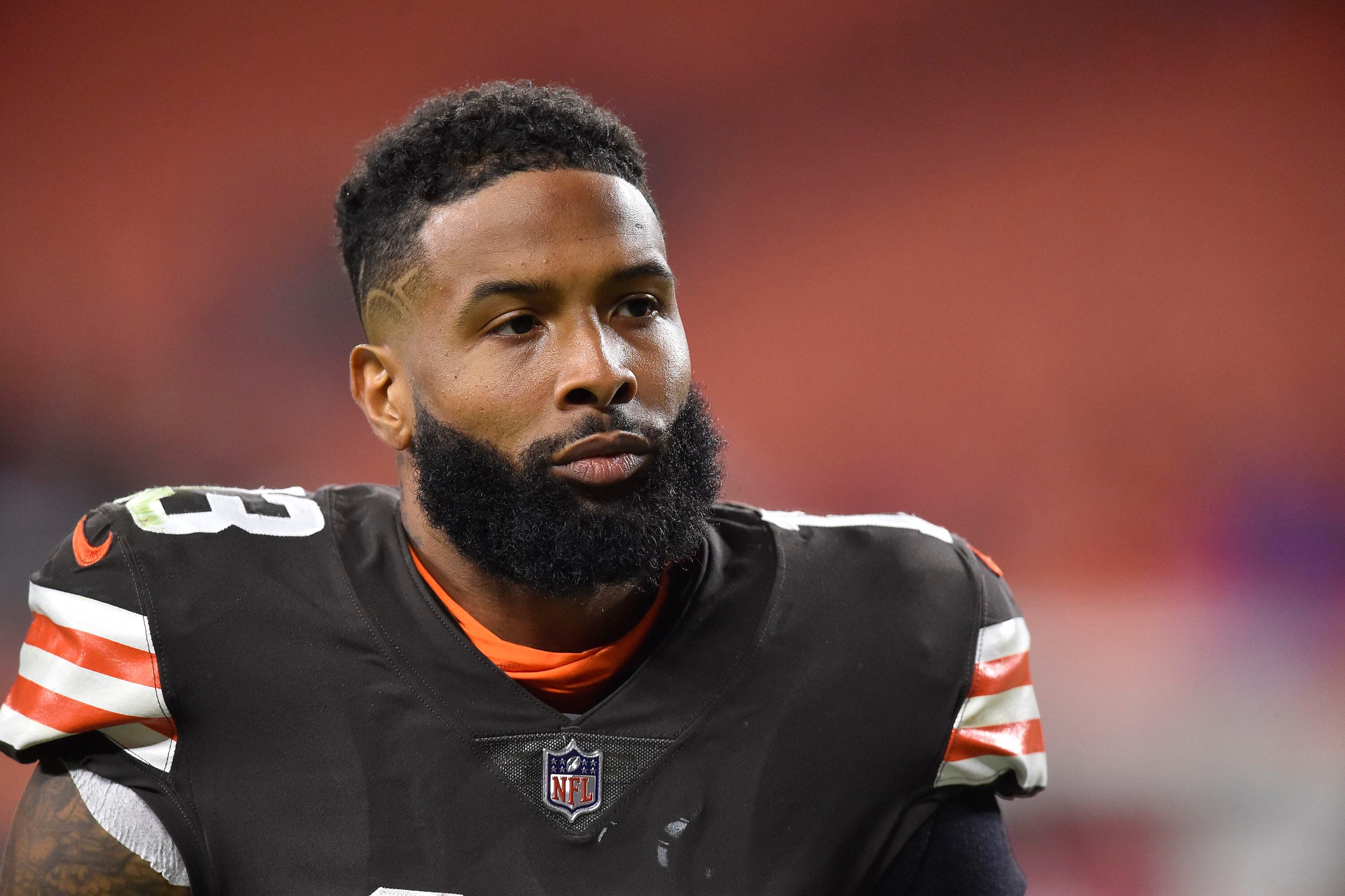 Odell Beckham Jr. wears Jarvis Landry t-shirt in pregame warmups