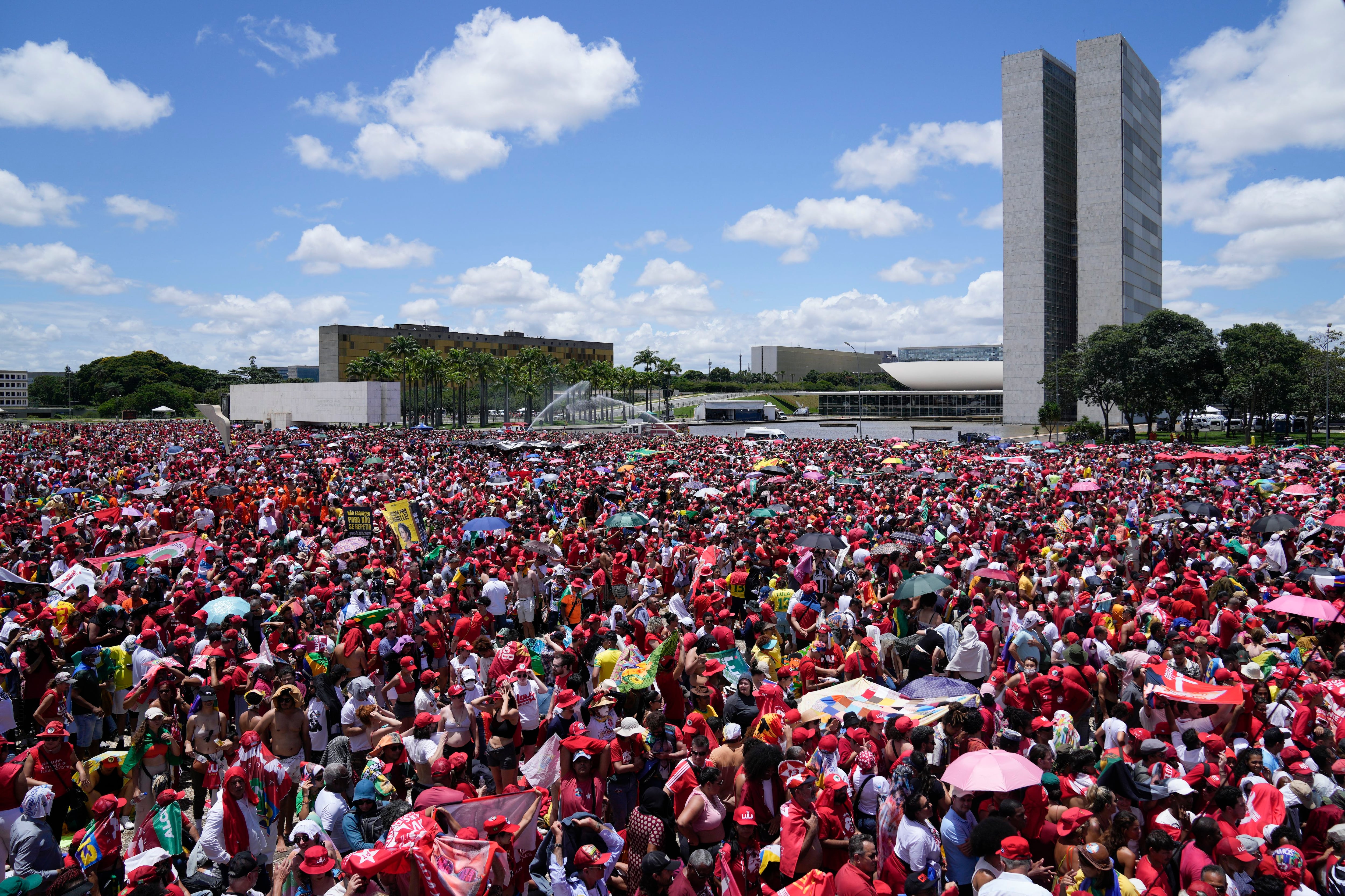 Brazilian Citizens March Against Baseless Lula Sentence, News