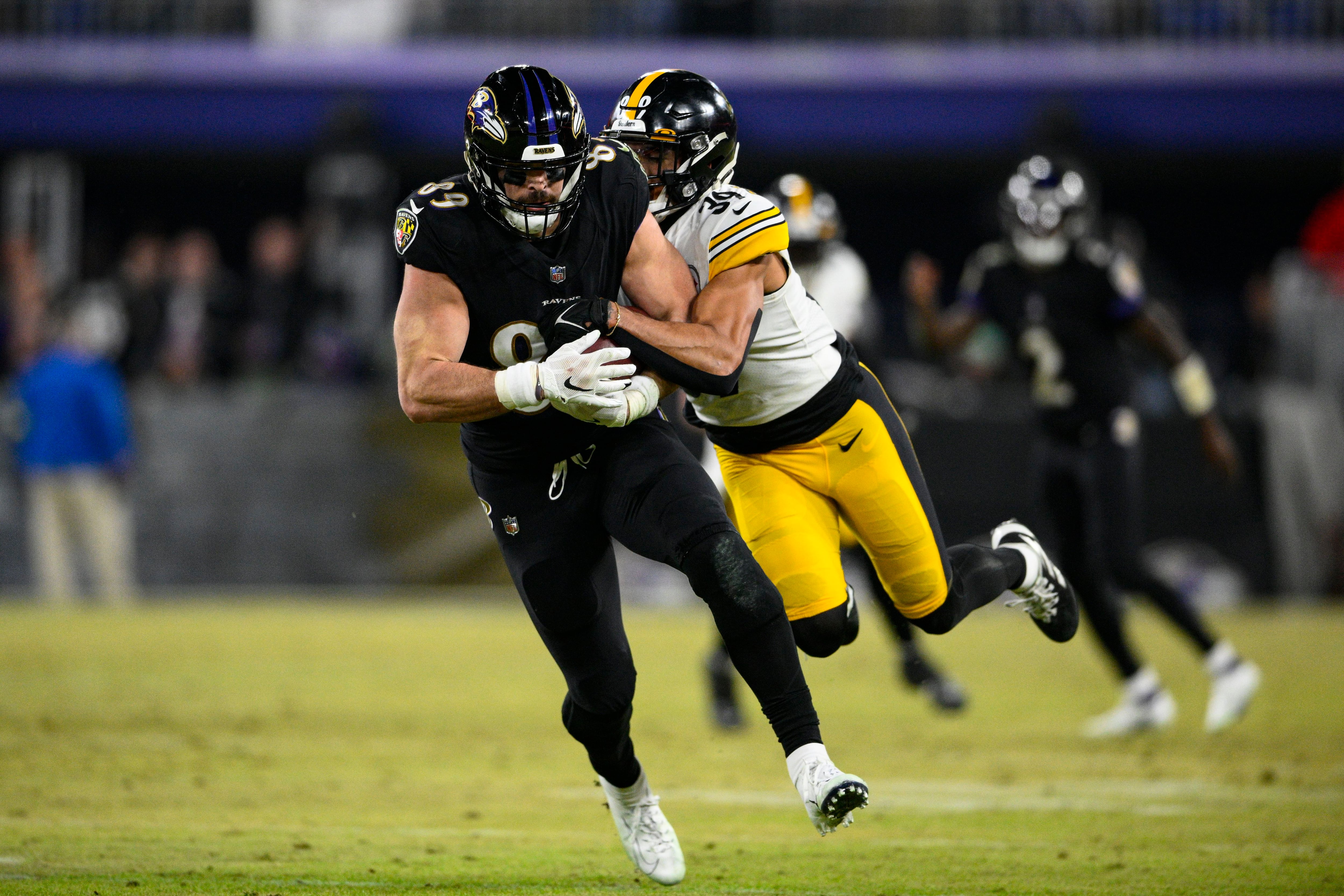 Steelers still alive after last-minute 16-13 win over Ravens