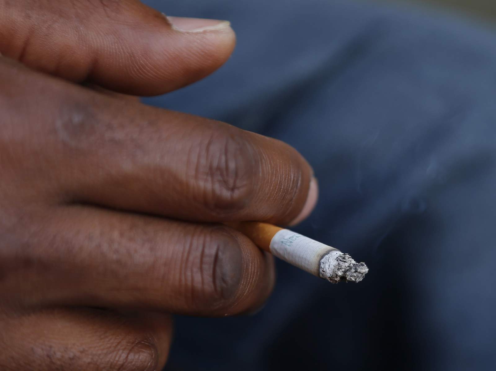 Health panel may open lung cancer screening to more smokers