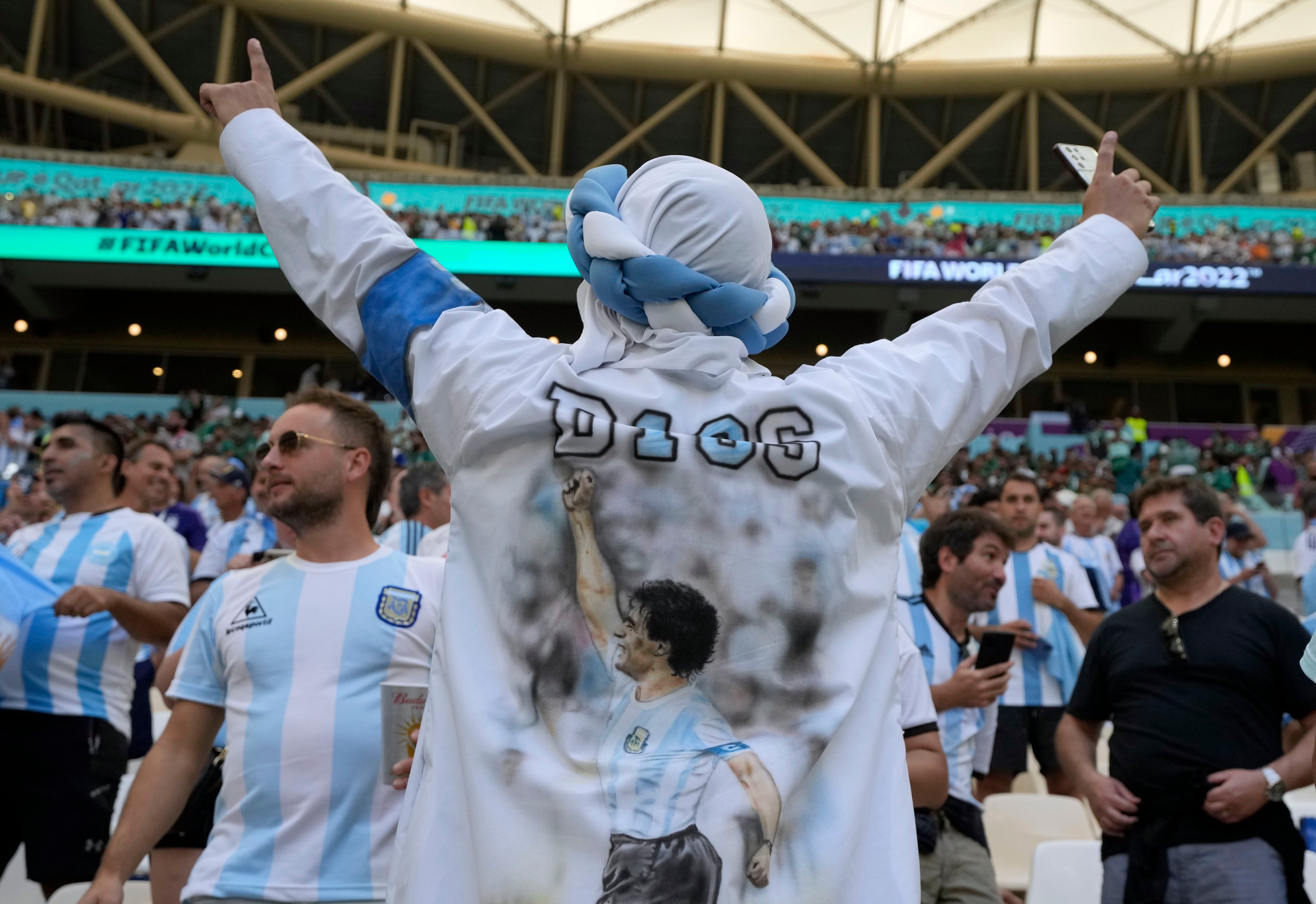 Maradona's World Cup absence 'strange' for Messi, Argentina