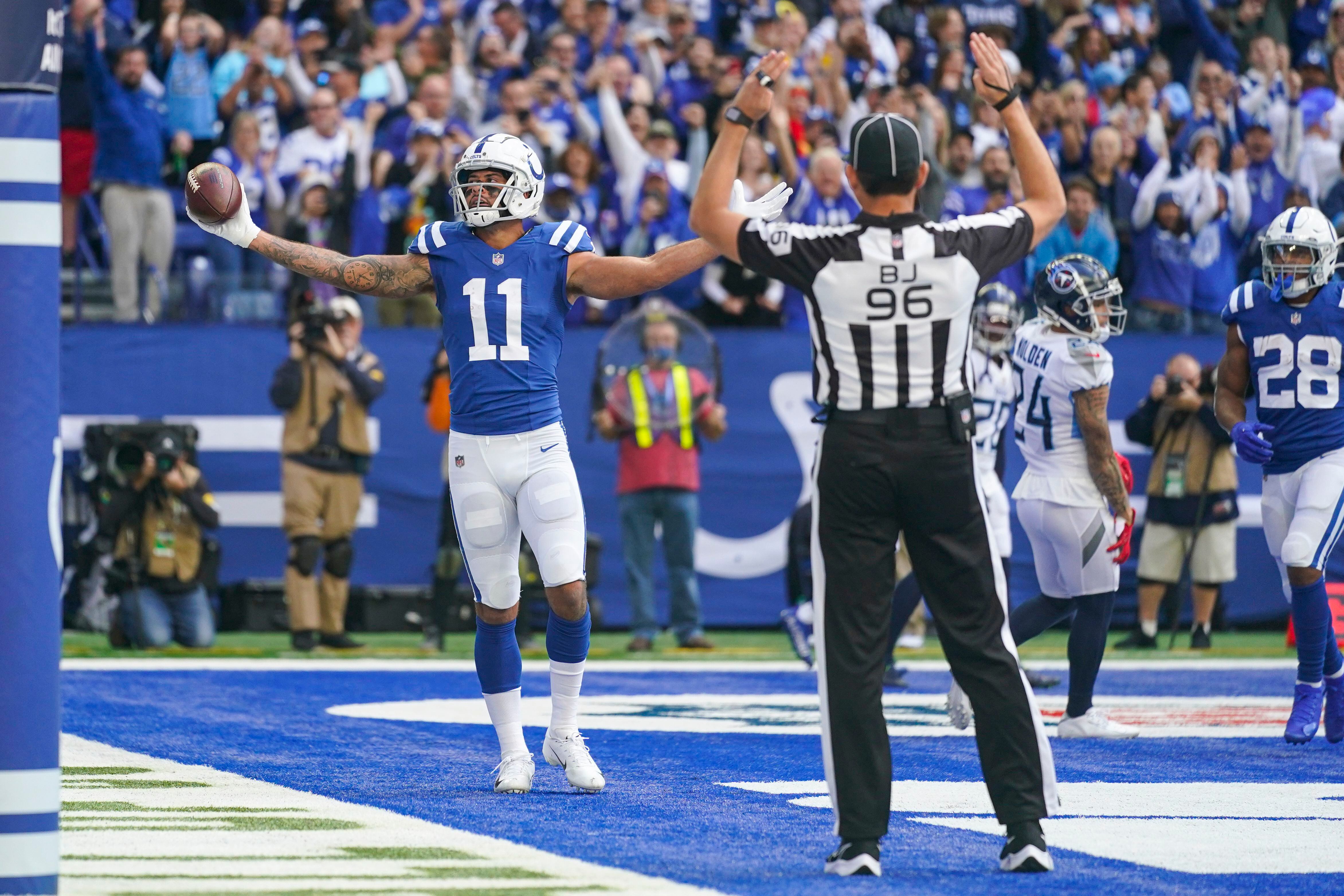 Tennessee Titans defeat Indianapolis Colts 34 to 31 in overtime