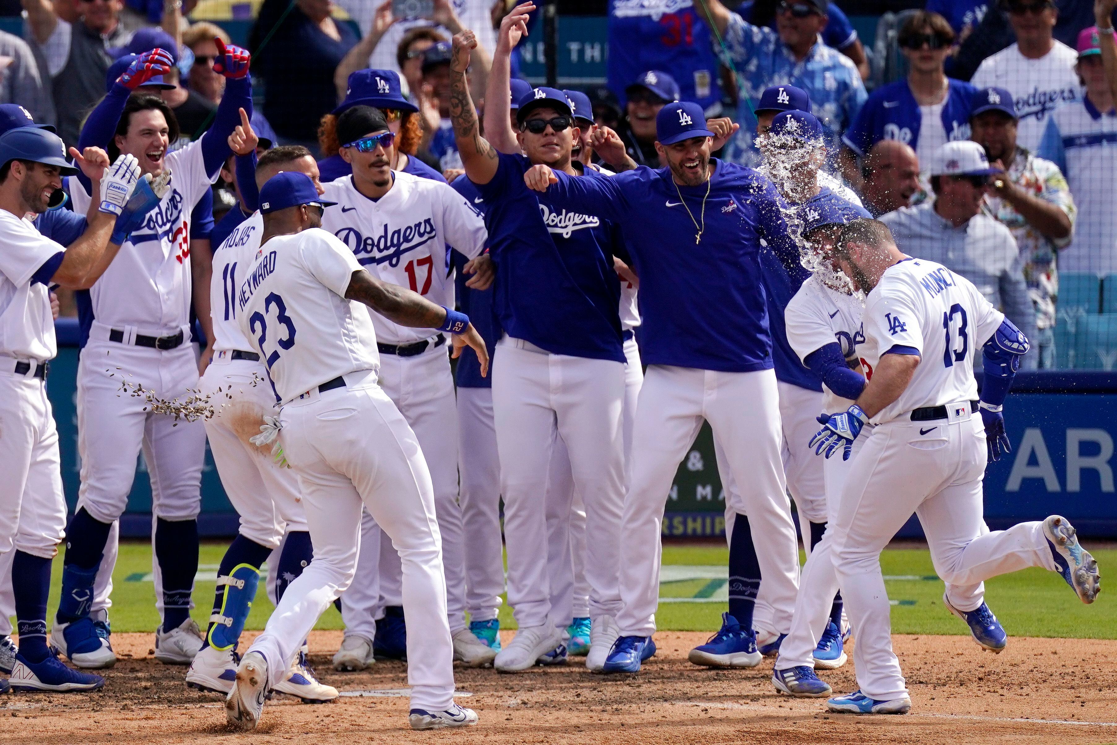 Alec Bohm's walk-off single, 09/22/2023