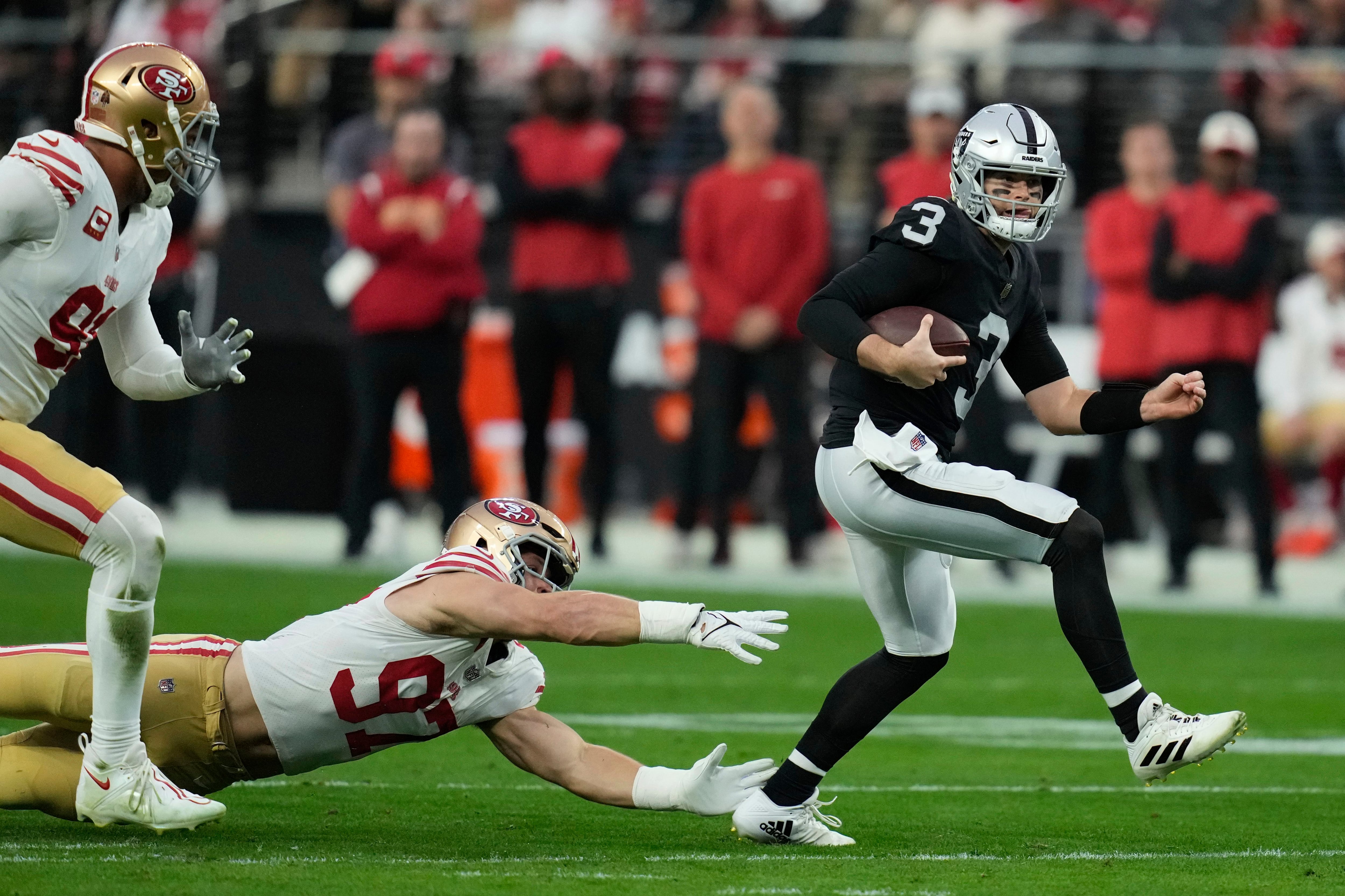 49ers edge Raiders 37-34 in OT for 9th consecutive win - The San