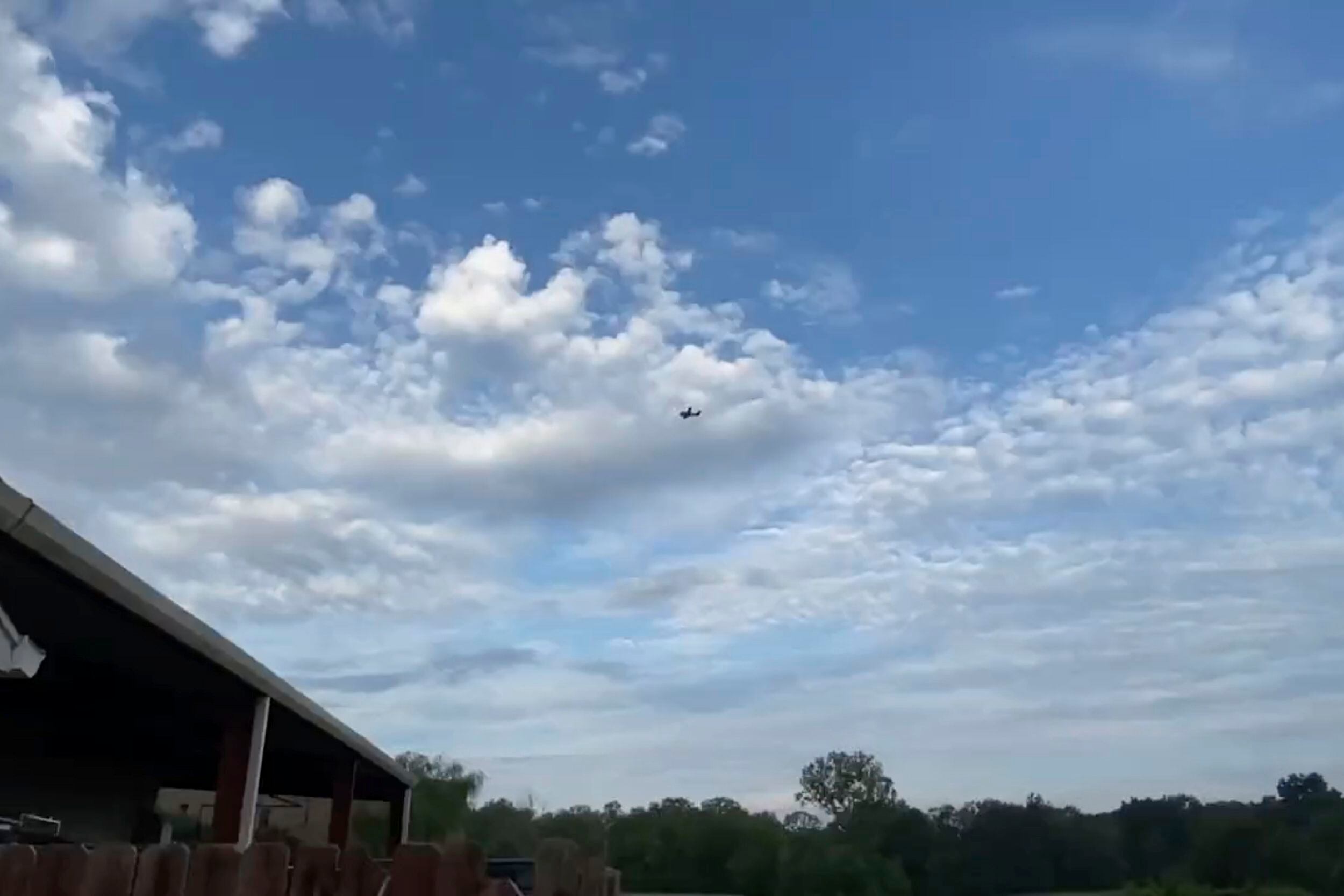 Plane lands near Ripley, MS after pilot threatens to crash