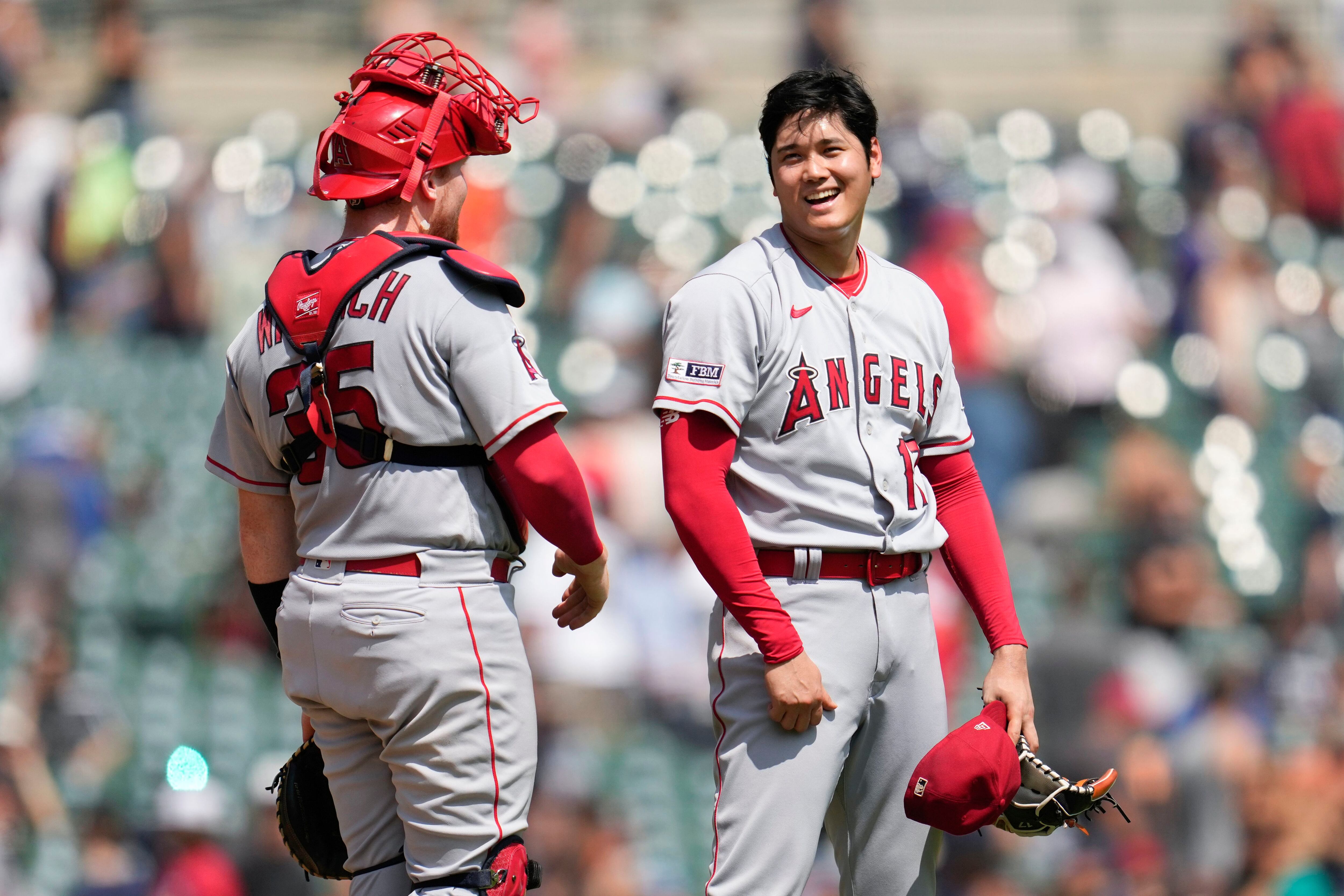 Mike Trout of the Los Angeles Angels prepares to put on a samurai