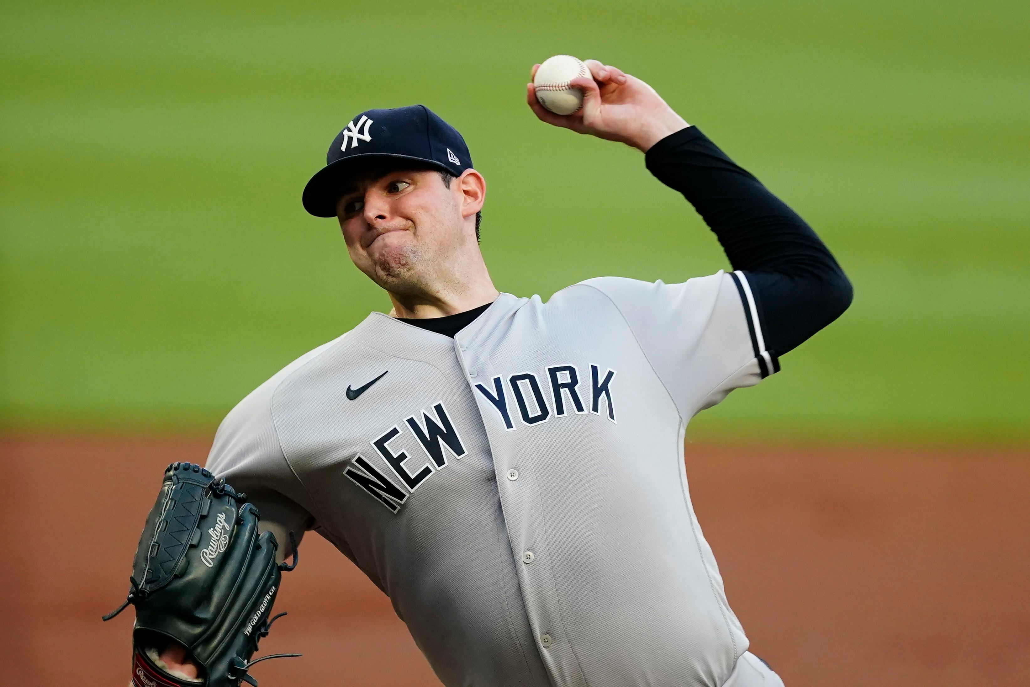 Yankees Pitcher Zack Britton Plays in 'Field of Dreams' Shoes That