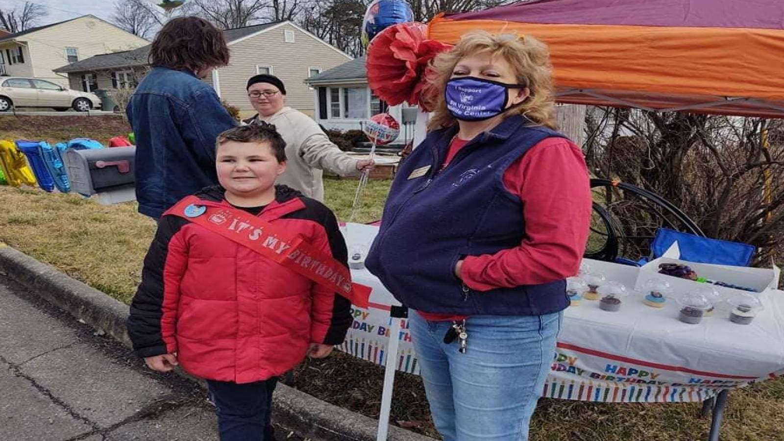 Local 10-year-old turns birthday parade into charity fundraiser