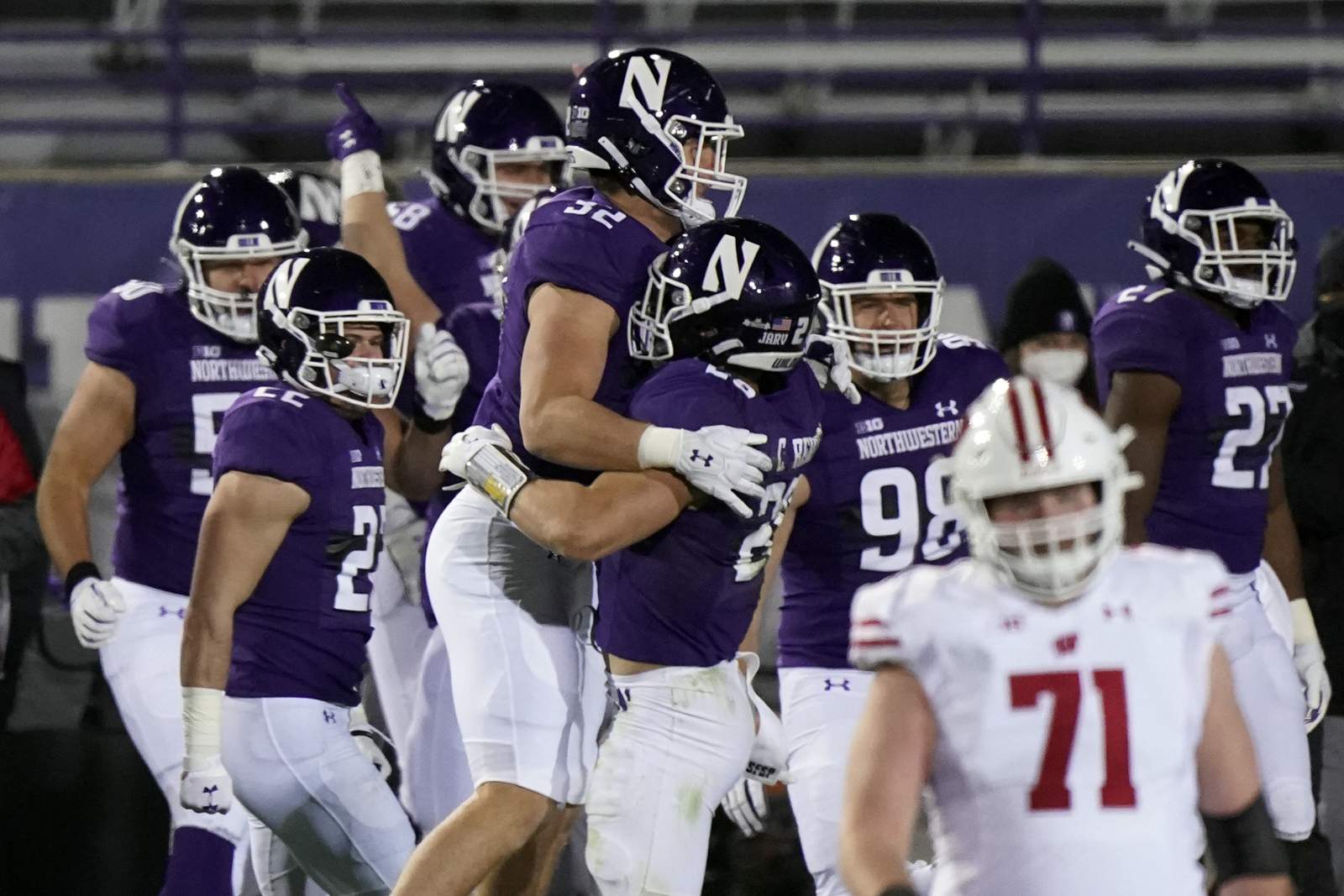 Ramsey, No. 19 Northwestern top No. 10 Wisconsin 17-7