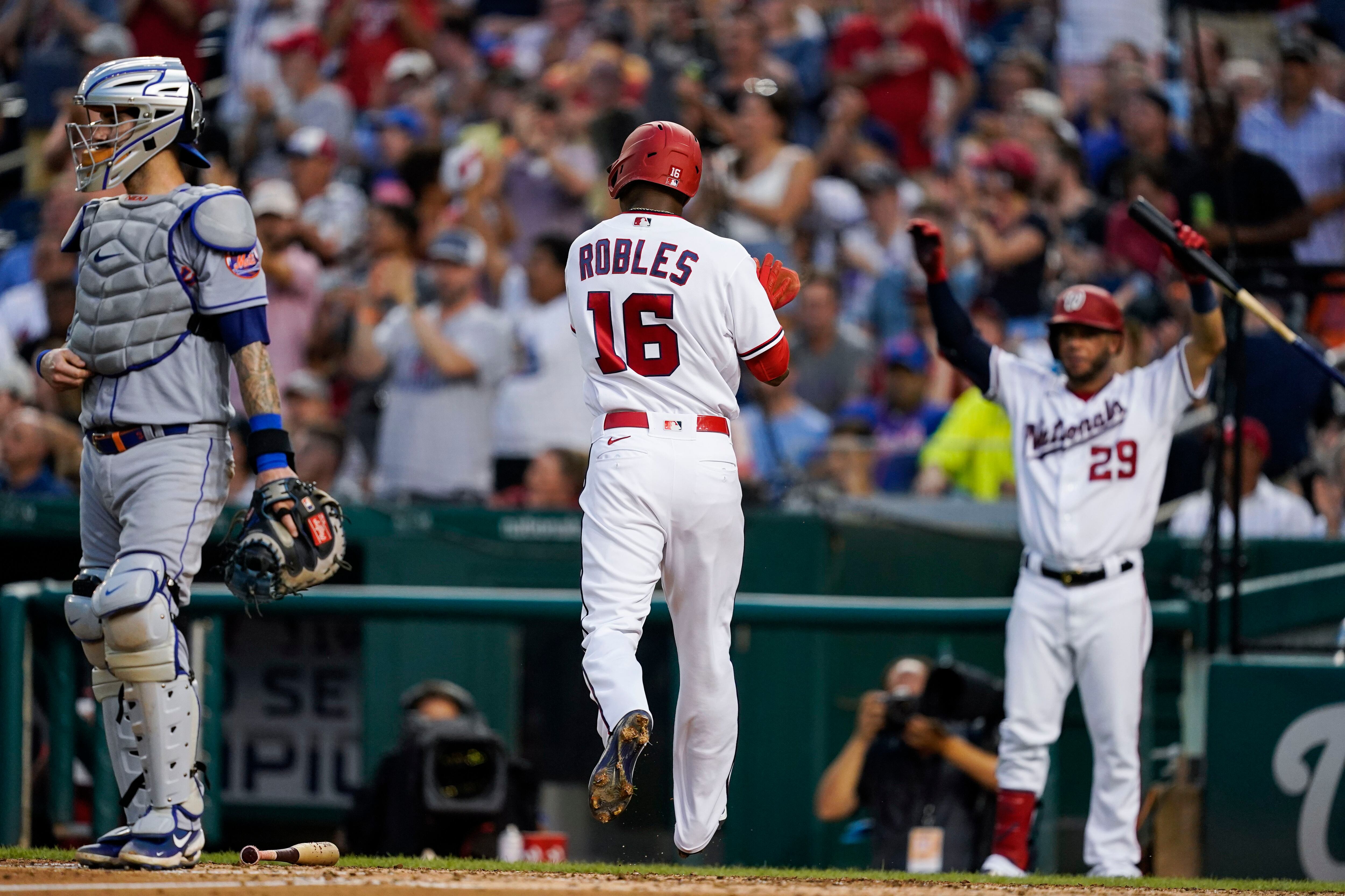 DeGrom dazzles in return, bullpen costs Mets in loss to Nats