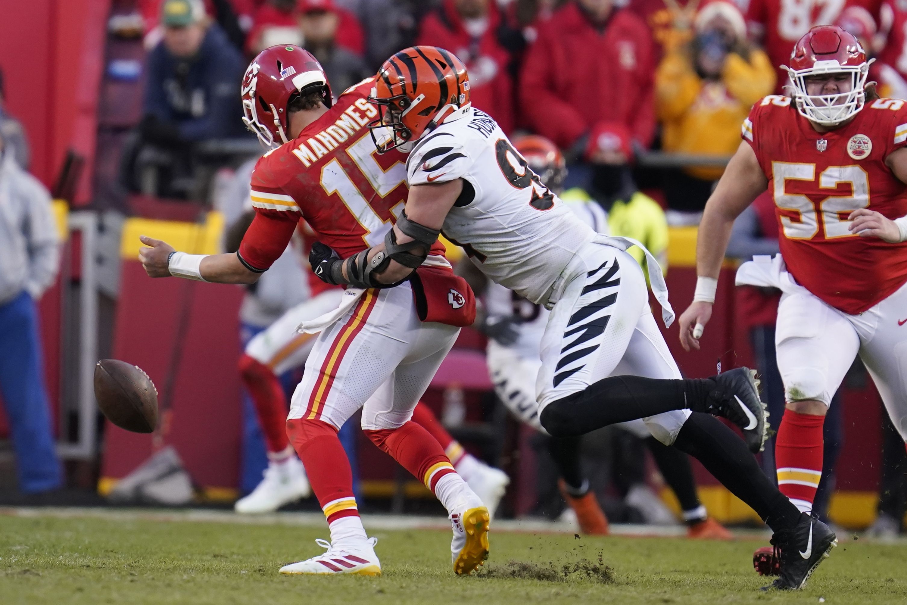 Chiefs Safety Tyrann Mathieu Ruled Out of Rest of Game Vs. Bills