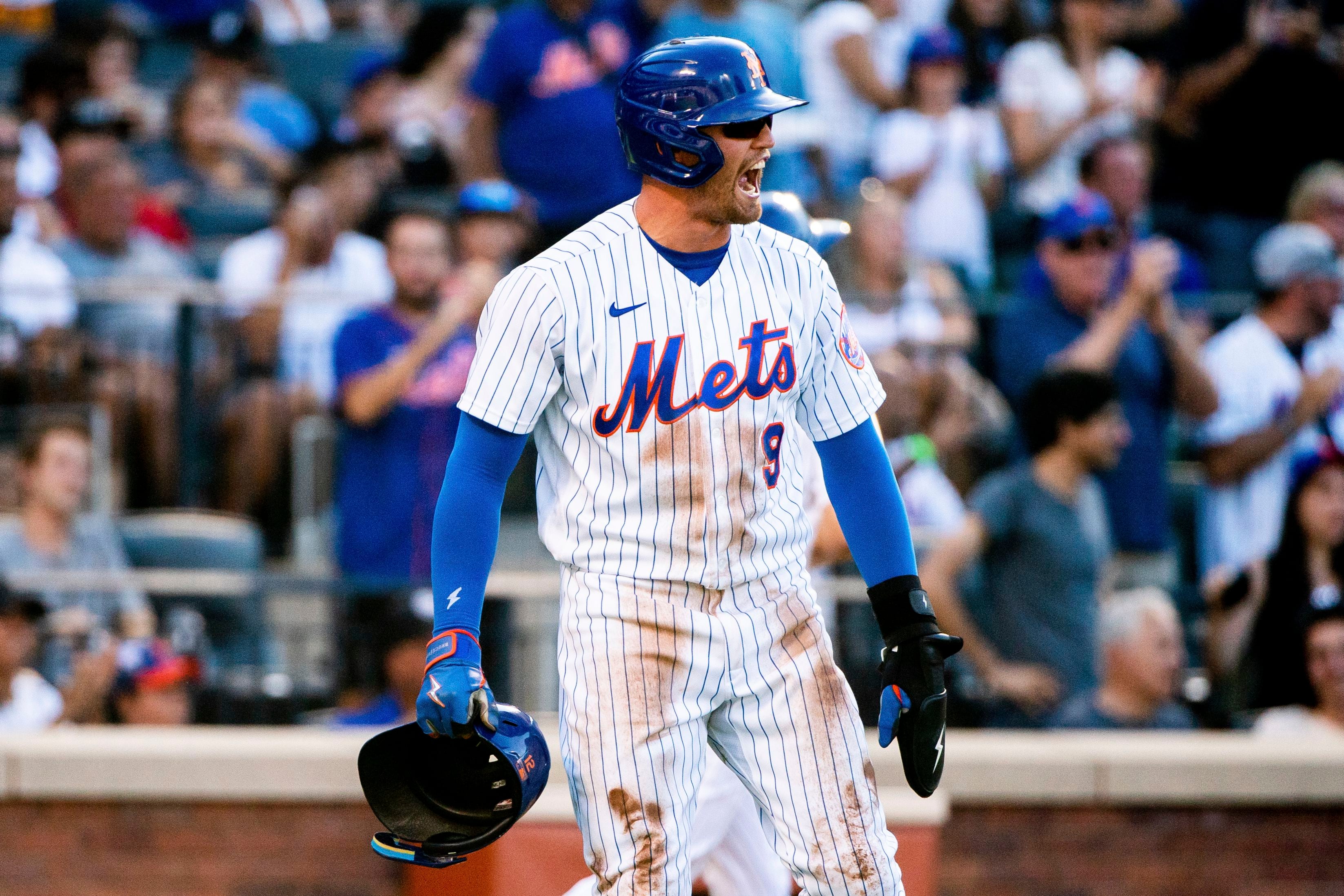 deGrom pitches surging Mets to 5-2 win over Braves