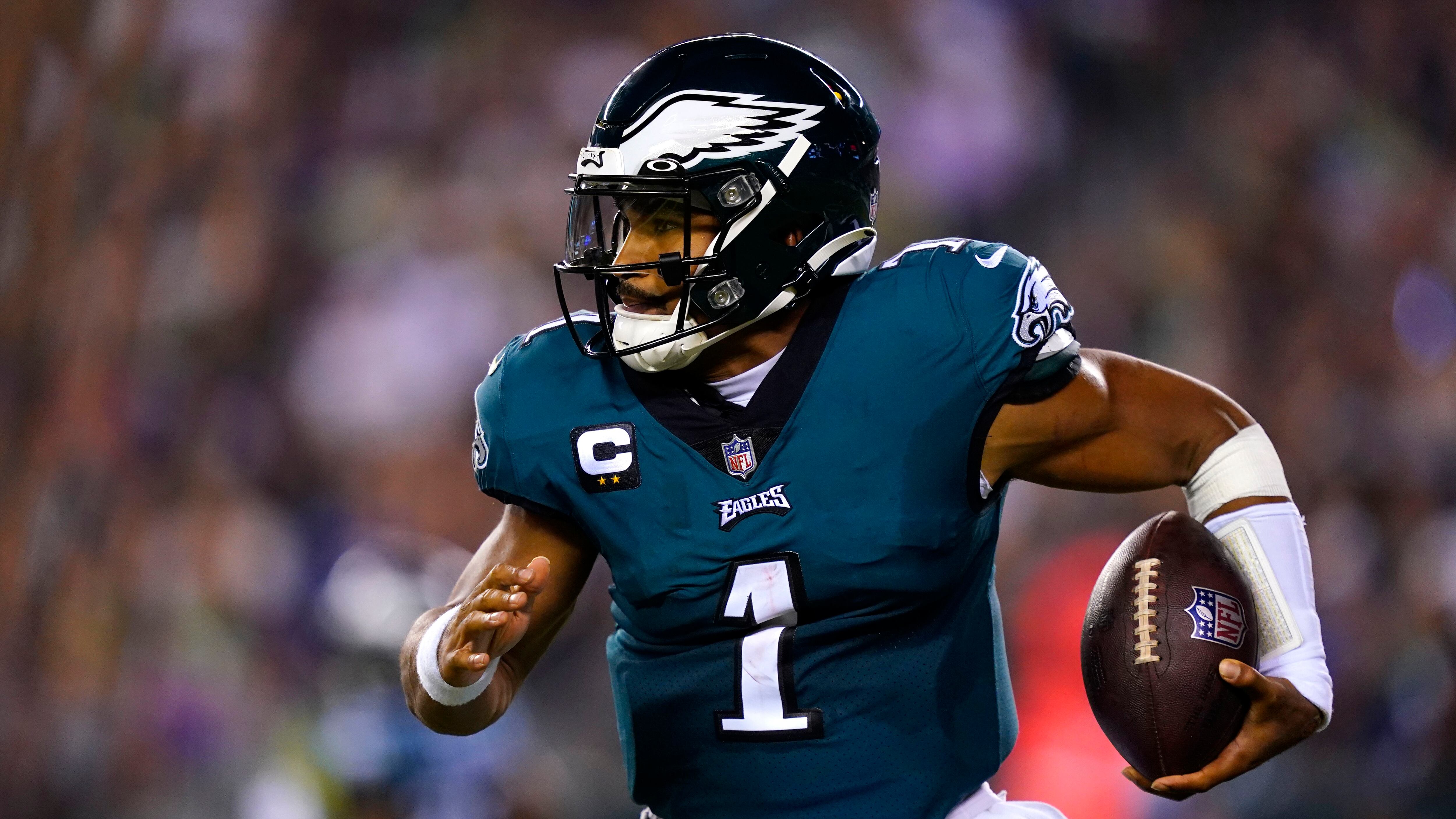 Eagles, Jalen Hurts dominate Vikings 24-7 in Monday night beatdown – Twin  Cities