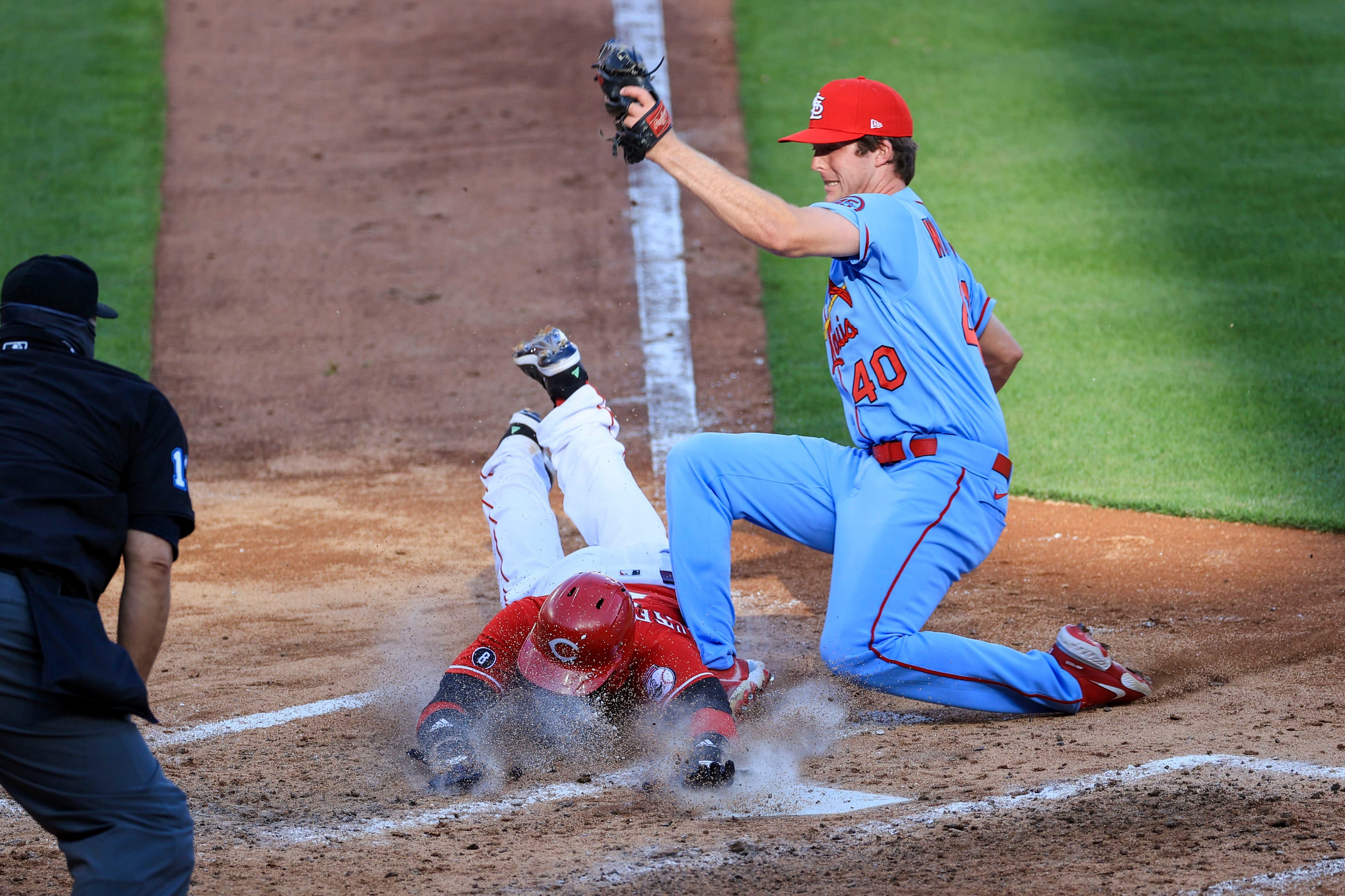 St. Louis Cardinals-Reds game: Benches clear Castellanos ejected